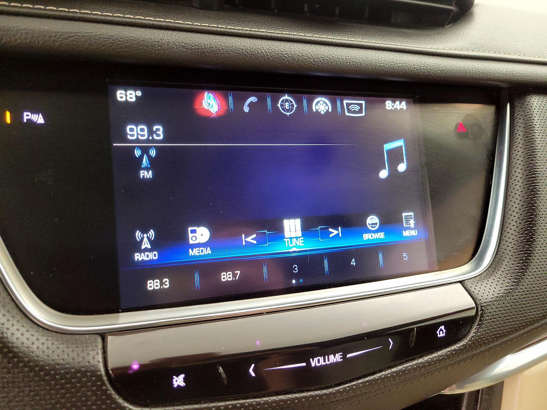 Thumbnail: 2017 Cadillac XT5 - 16