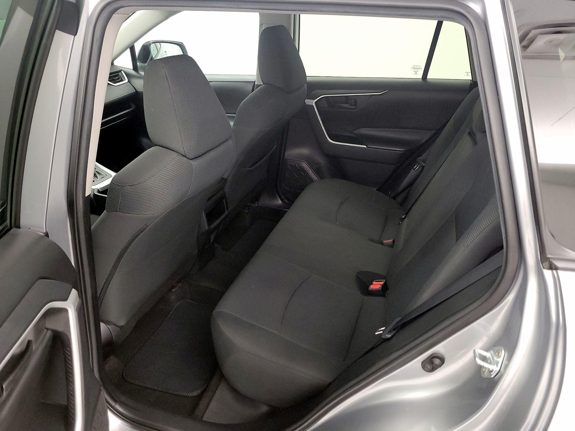 Thumbnail: 2021 Toyota RAV4 - 19
