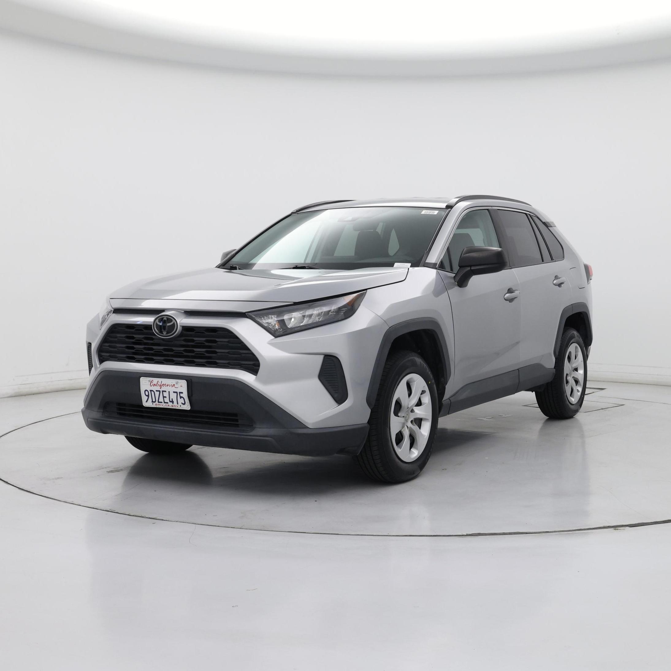Thumbnail: 2021 Toyota RAV4 - 4