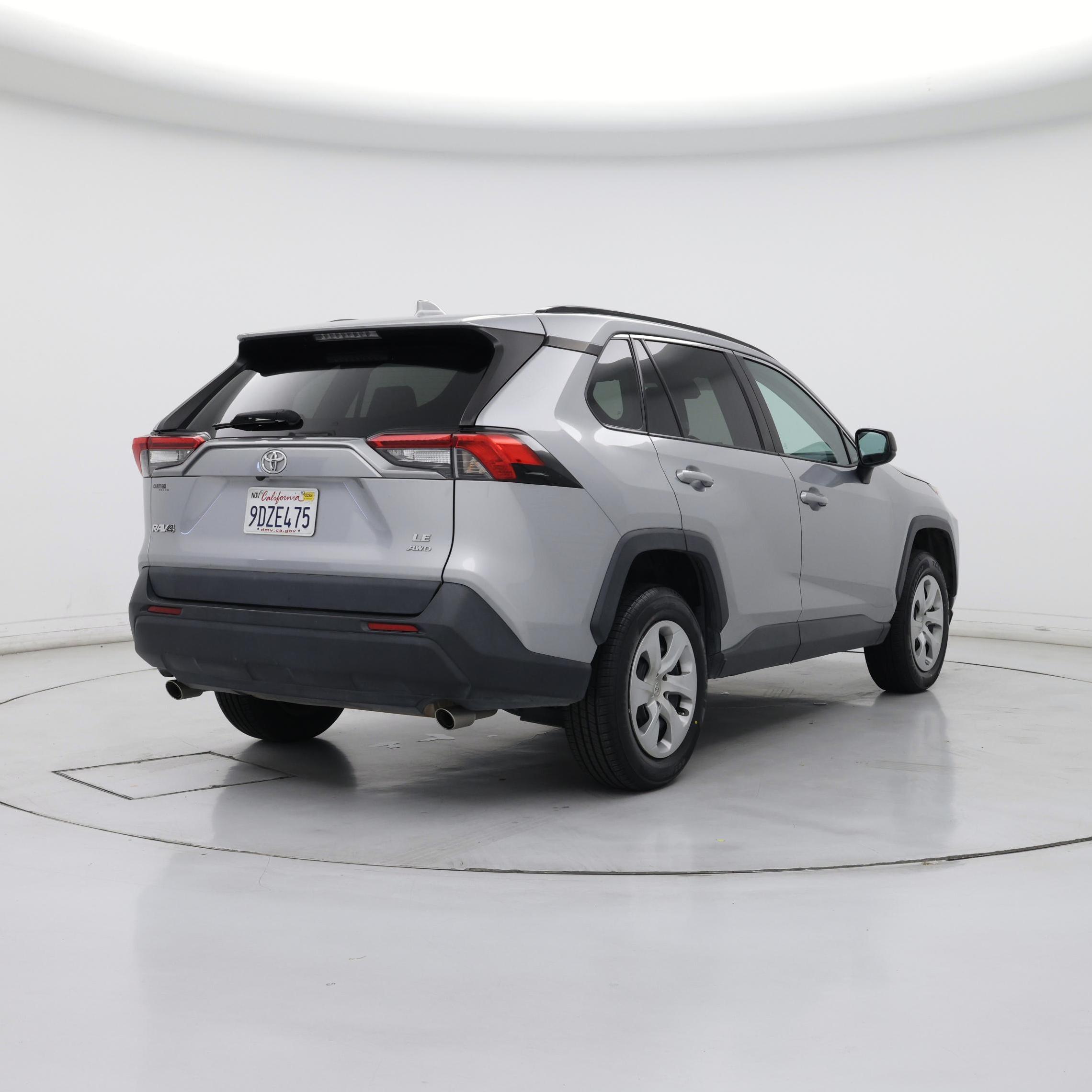 Thumbnail: 2021 Toyota RAV4 - 8