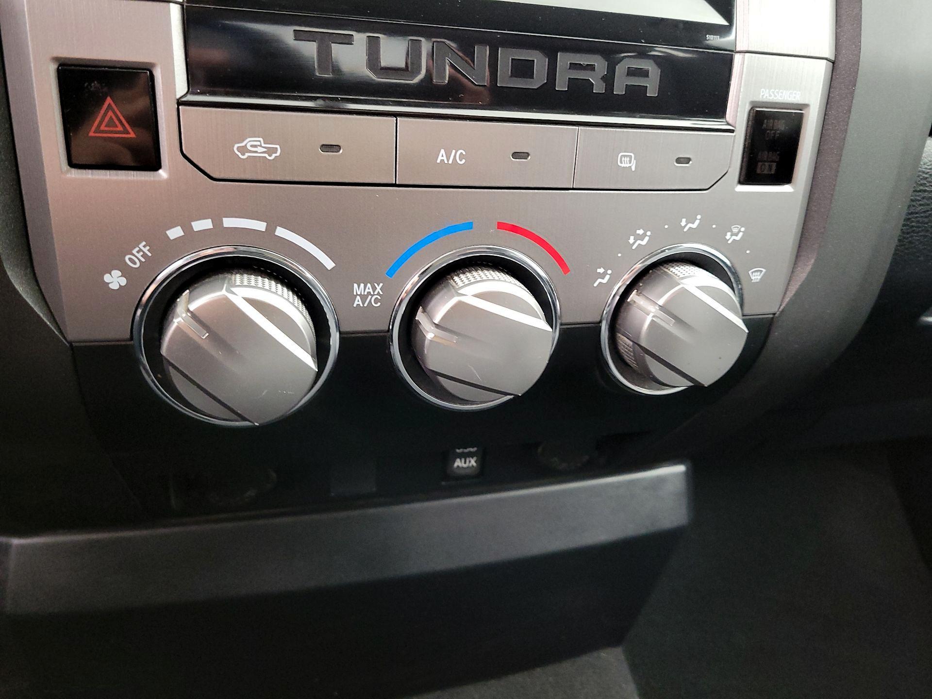Thumbnail: 2016 Toyota Tundra - 16