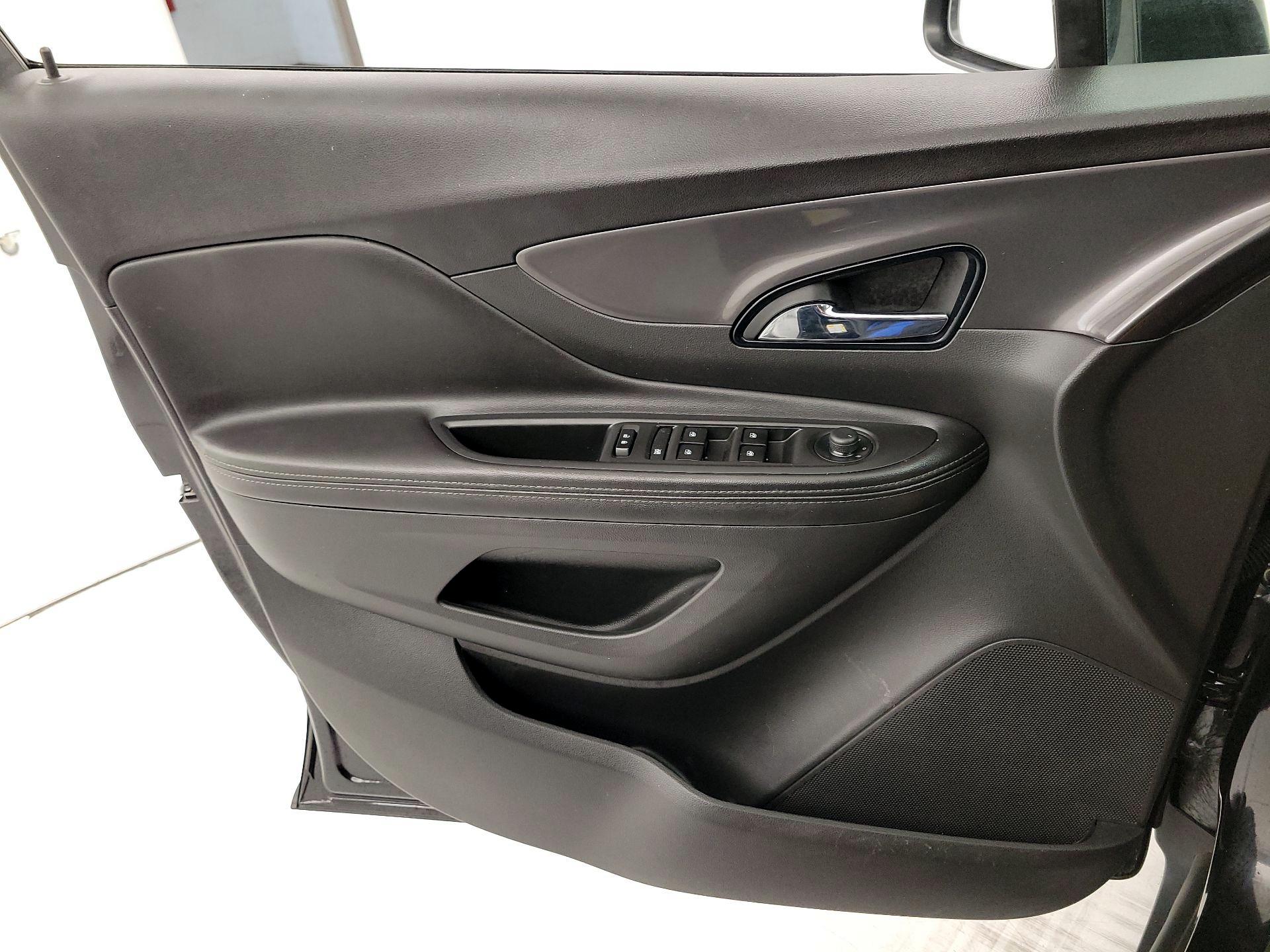 Thumbnail: 2021 Buick Encore - 12