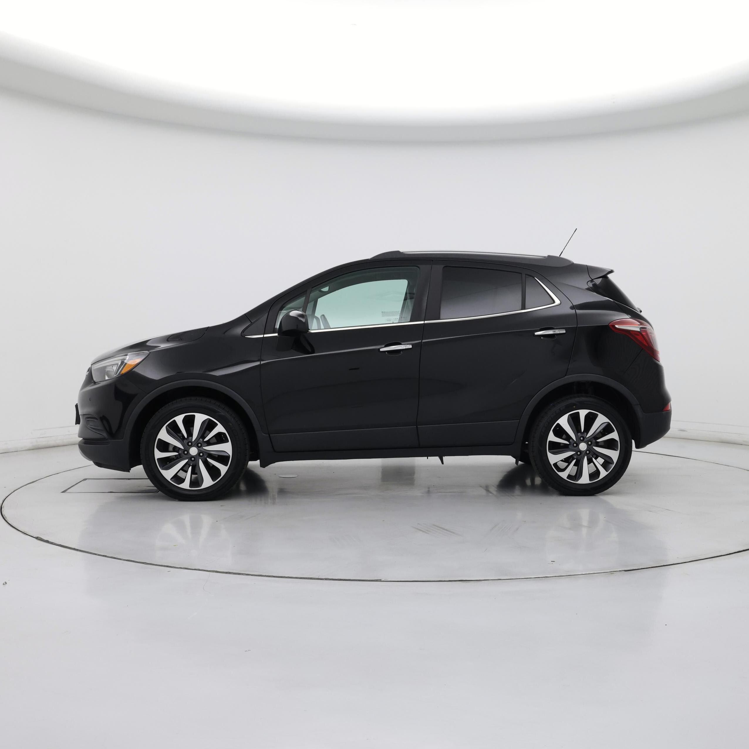 Thumbnail: 2021 Buick Encore - 3