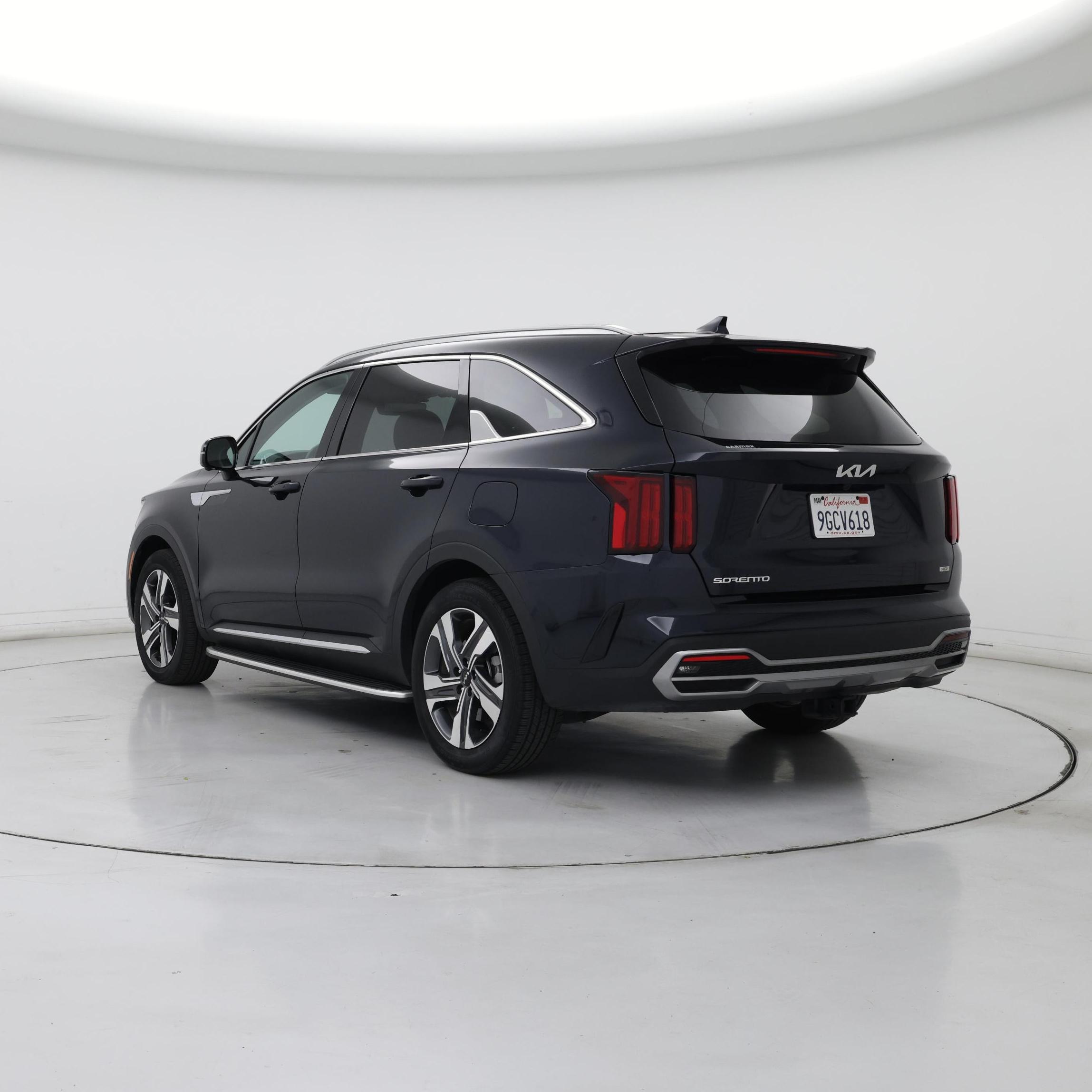 Thumbnail: 2023 Kia Sorento - 2