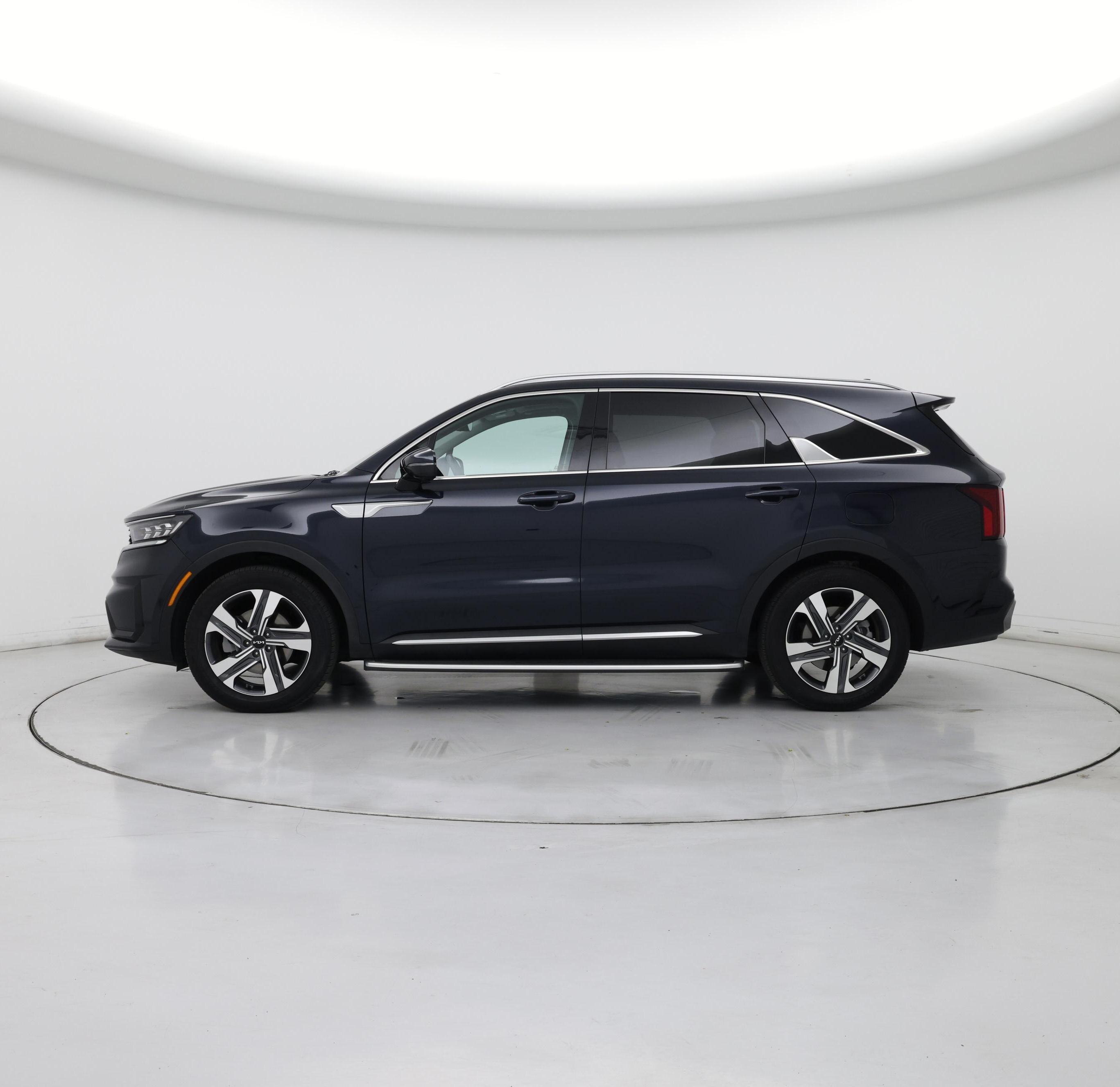Thumbnail: 2023 Kia Sorento - 3
