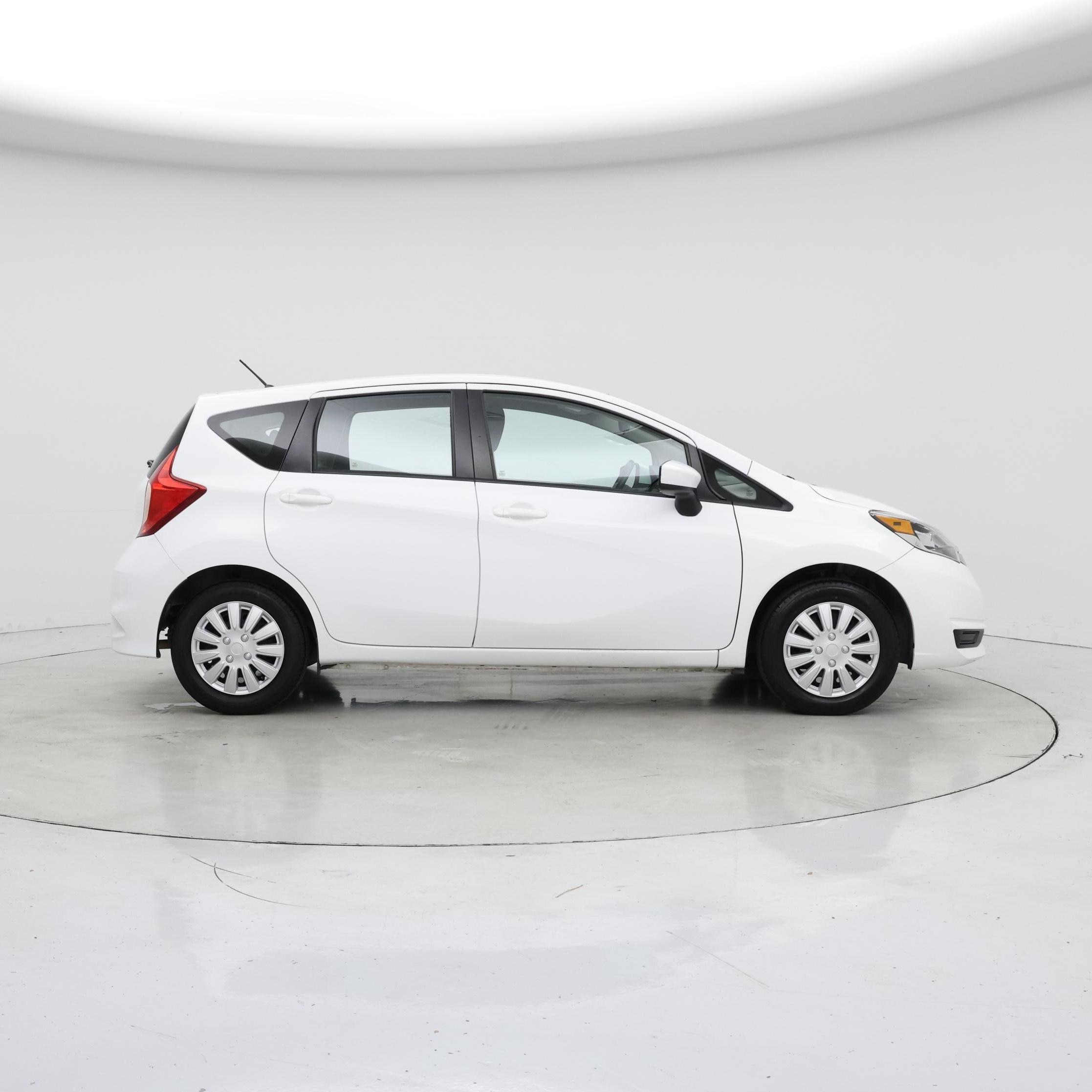 Thumbnail: 2019 Nissan Versa Note - 7