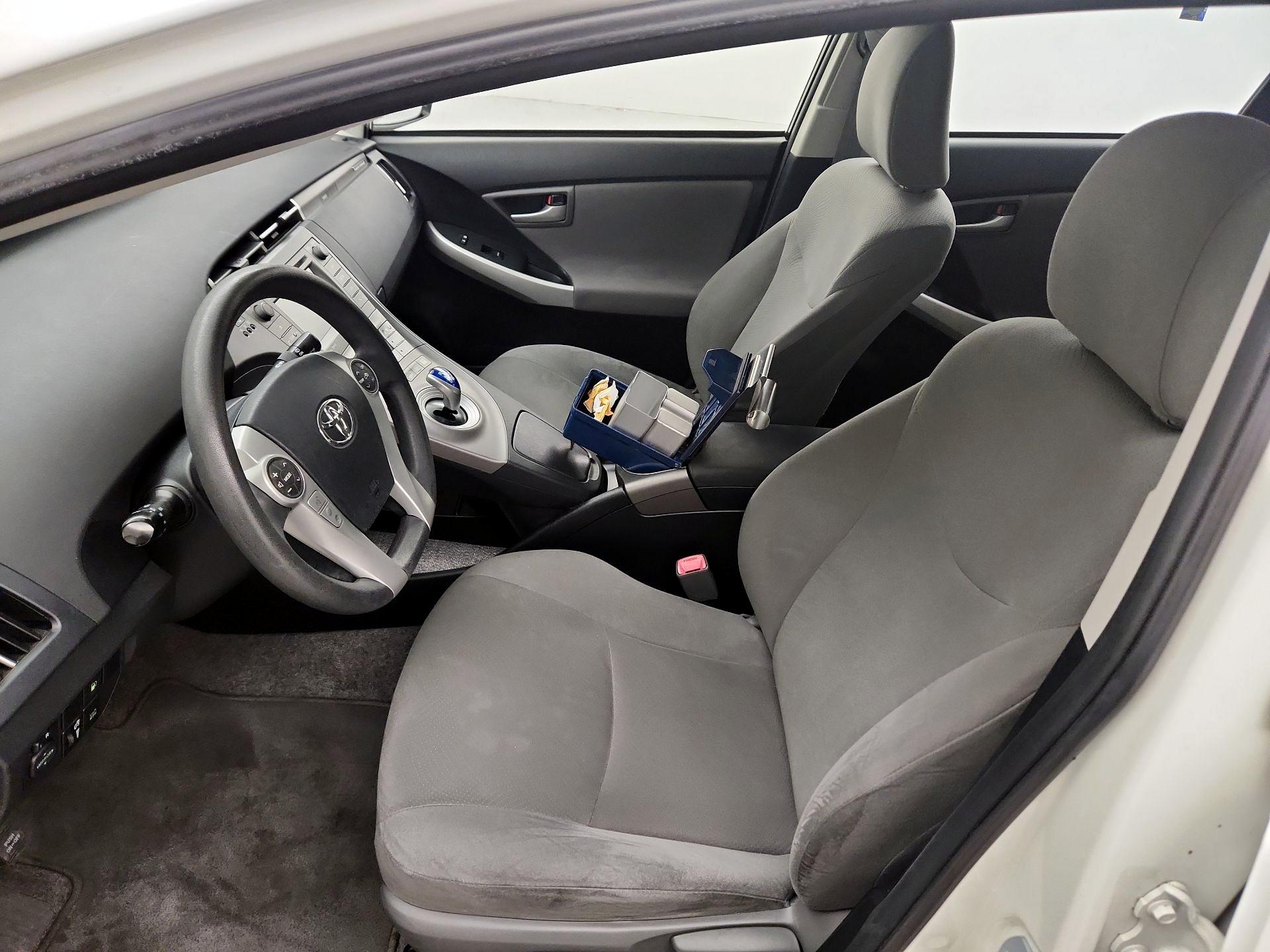 Thumbnail: 2013 Toyota Prius - 11