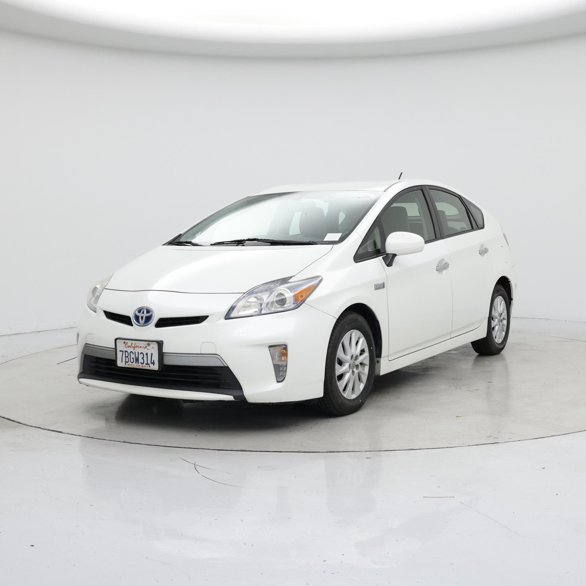 Thumbnail: 2013 Toyota Prius - 4