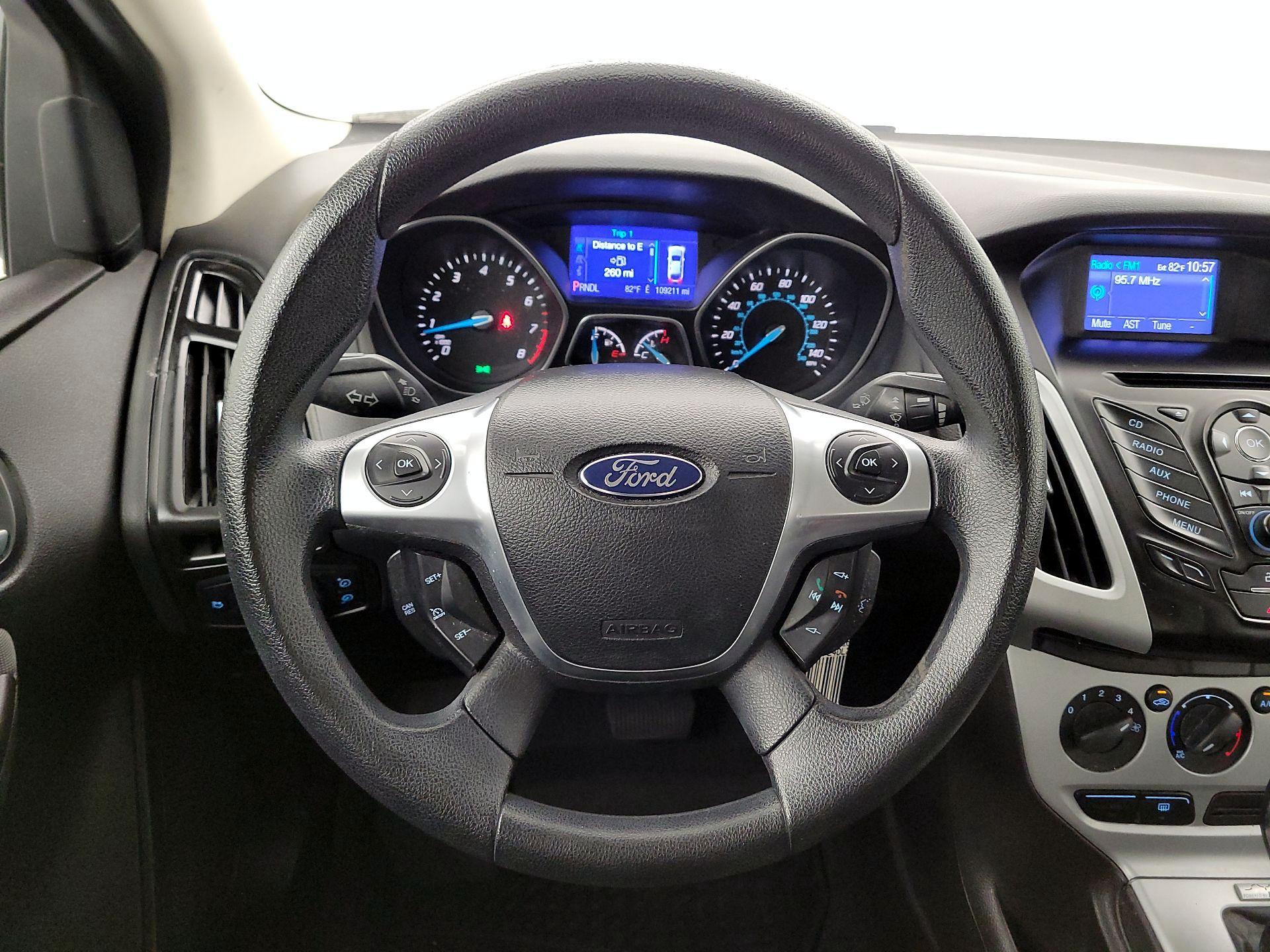 Thumbnail: 2013 Ford Focus - 10