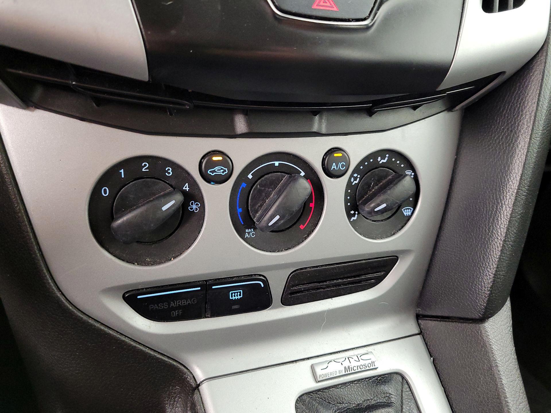 Thumbnail: 2013 Ford Focus - 15