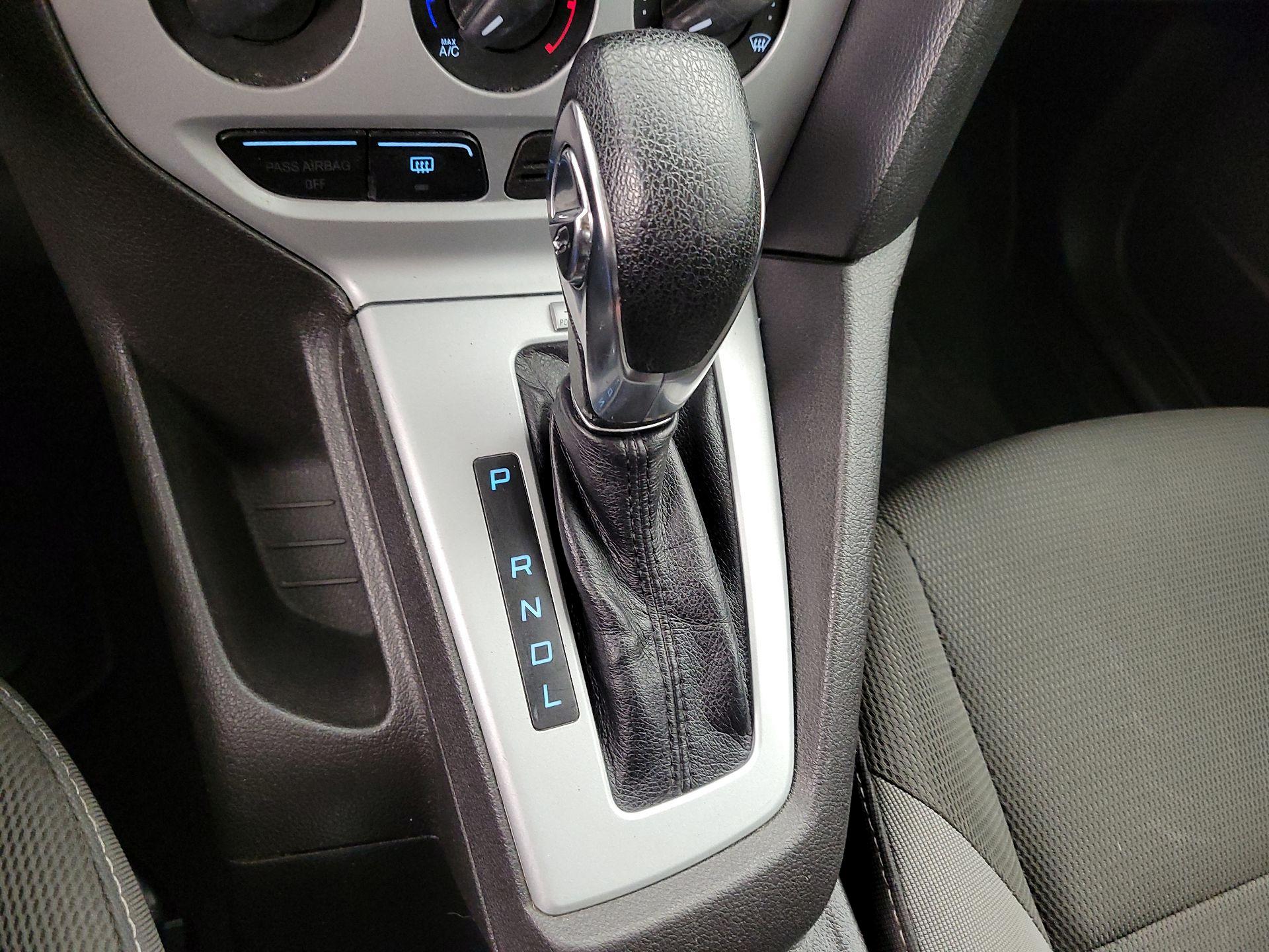 Thumbnail: 2013 Ford Focus - 16