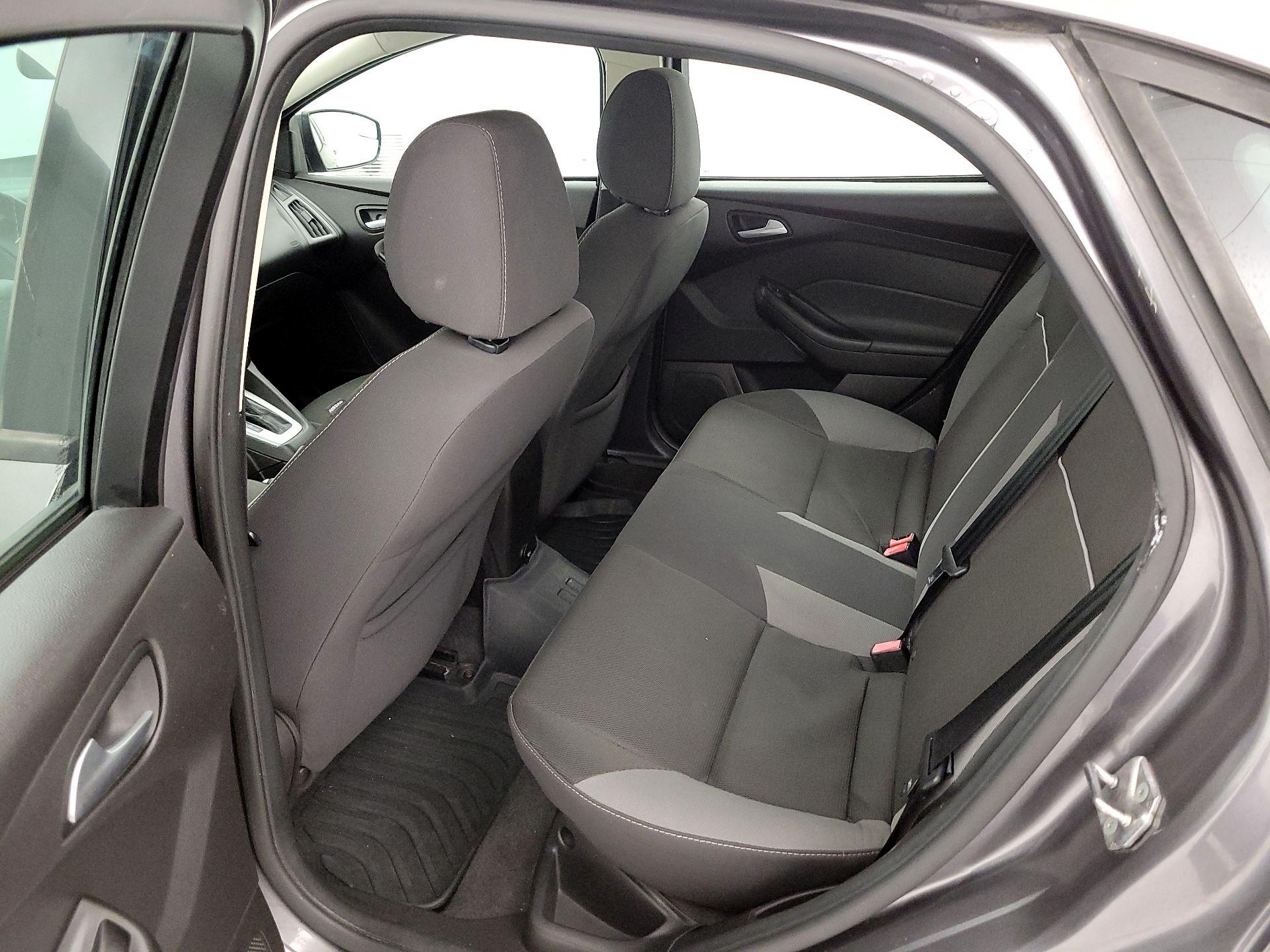 Thumbnail: 2013 Ford Focus - 18
