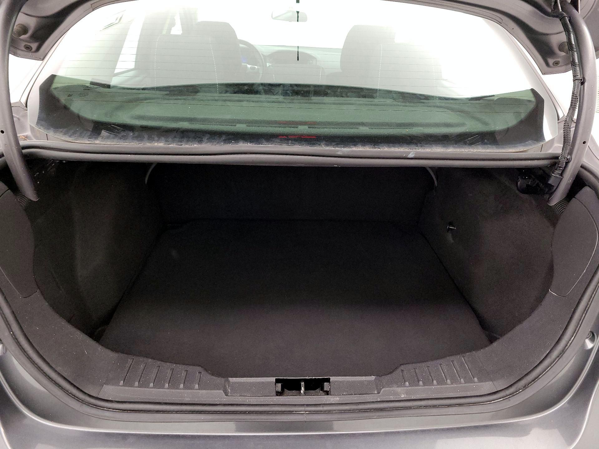 Thumbnail: 2013 Ford Focus - 19