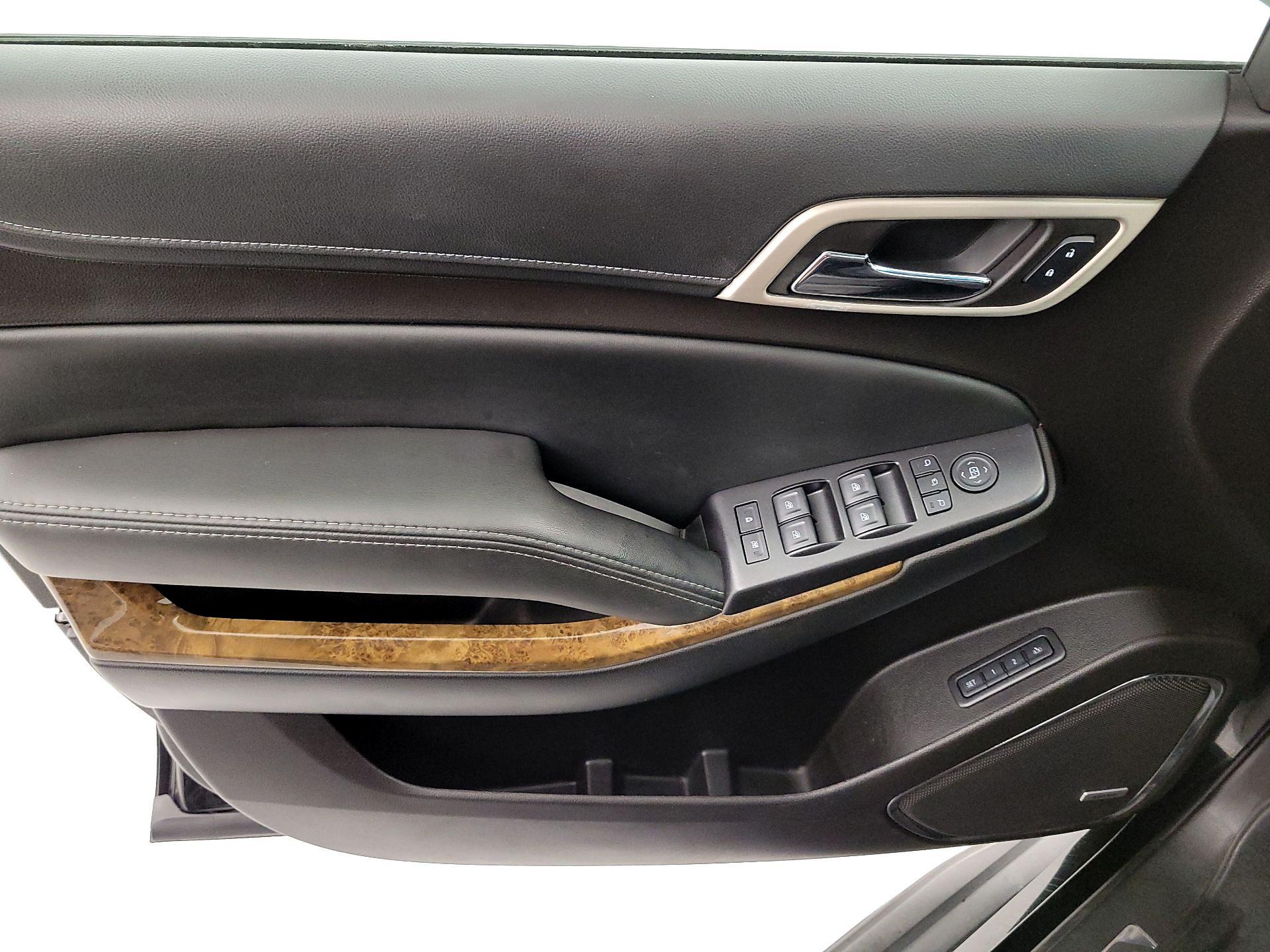 Thumbnail: 2016 GMC Yukon - 12