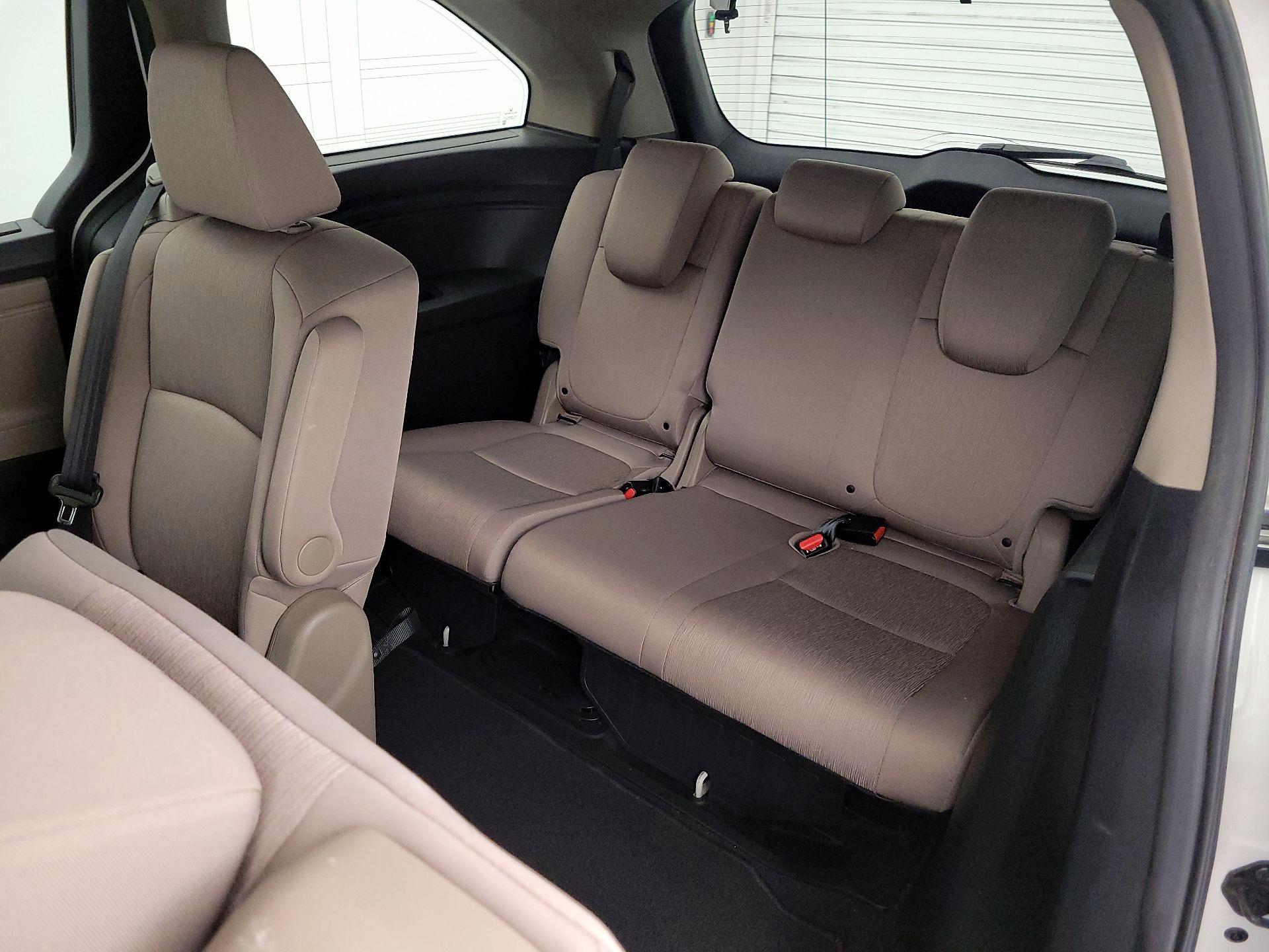 Thumbnail: 2019 Honda Odyssey - 20