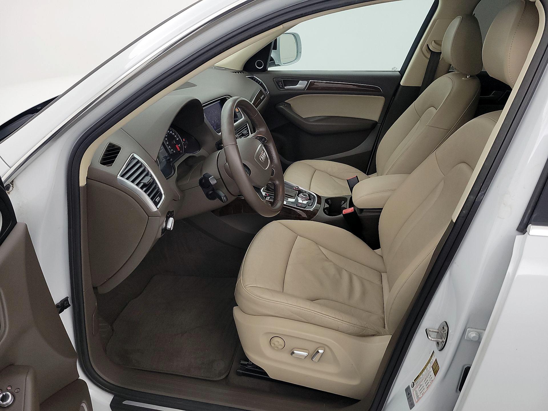 Thumbnail: 2015 Audi Q5 - 11
