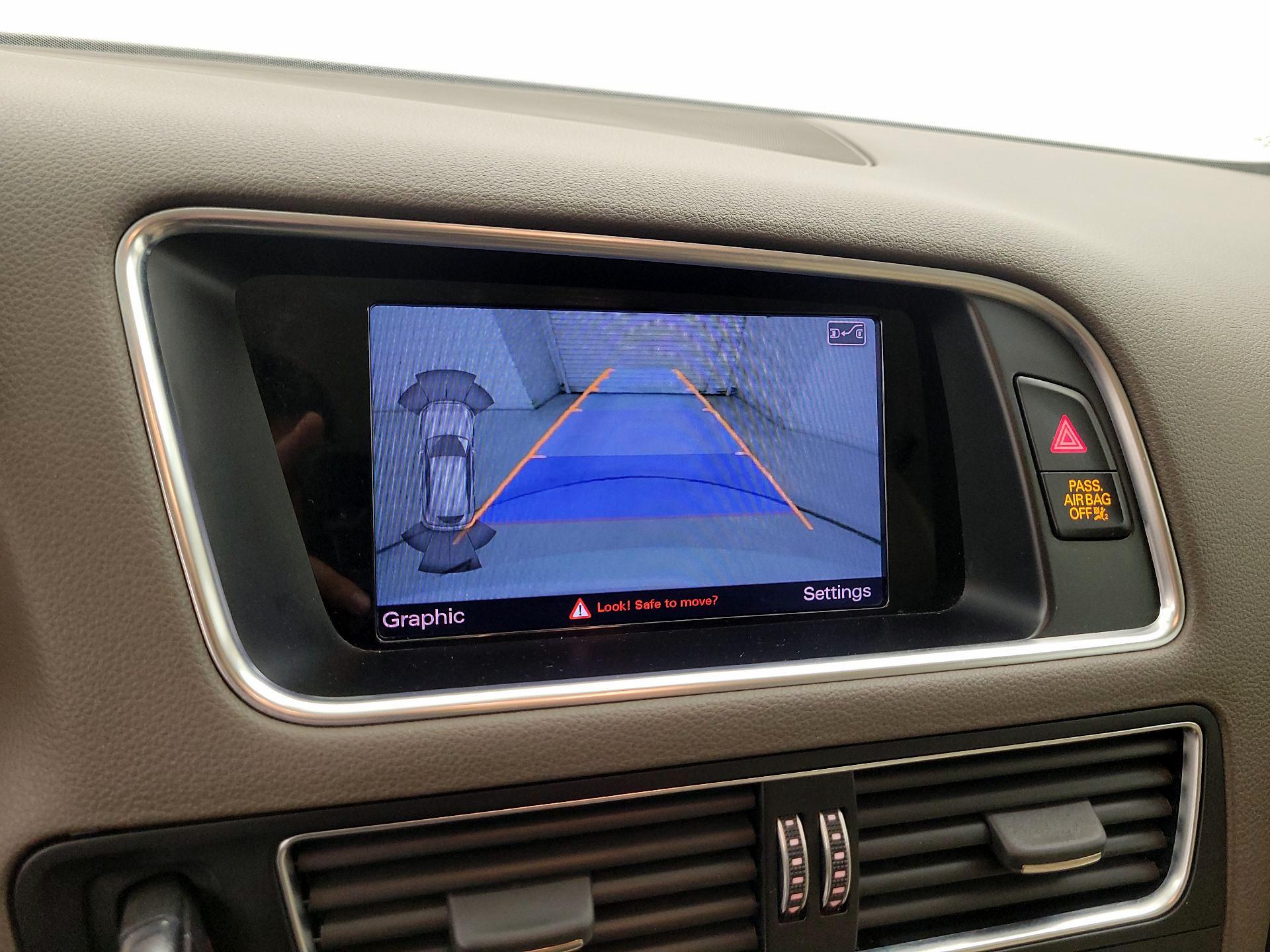 Thumbnail: 2015 Audi Q5 - 15