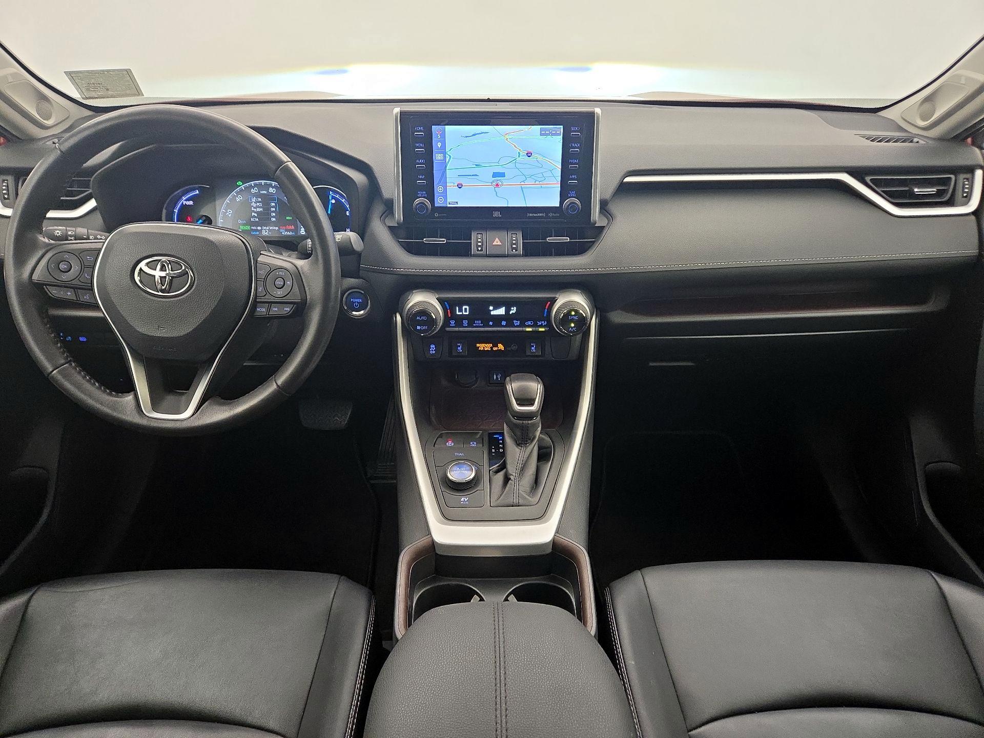 Thumbnail: 2019 Toyota RAV4 - 9