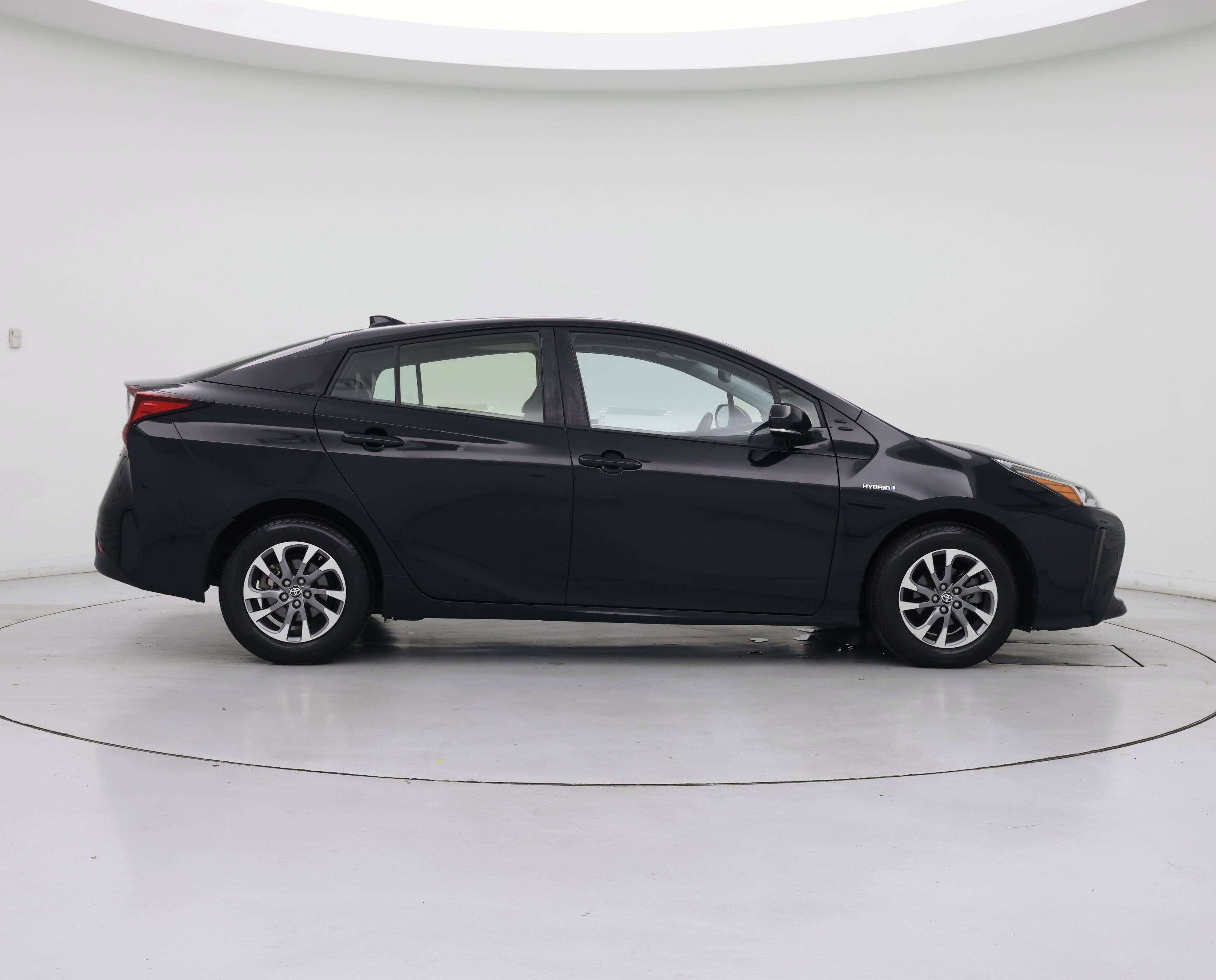 Thumbnail: 2019 Toyota Prius - 7