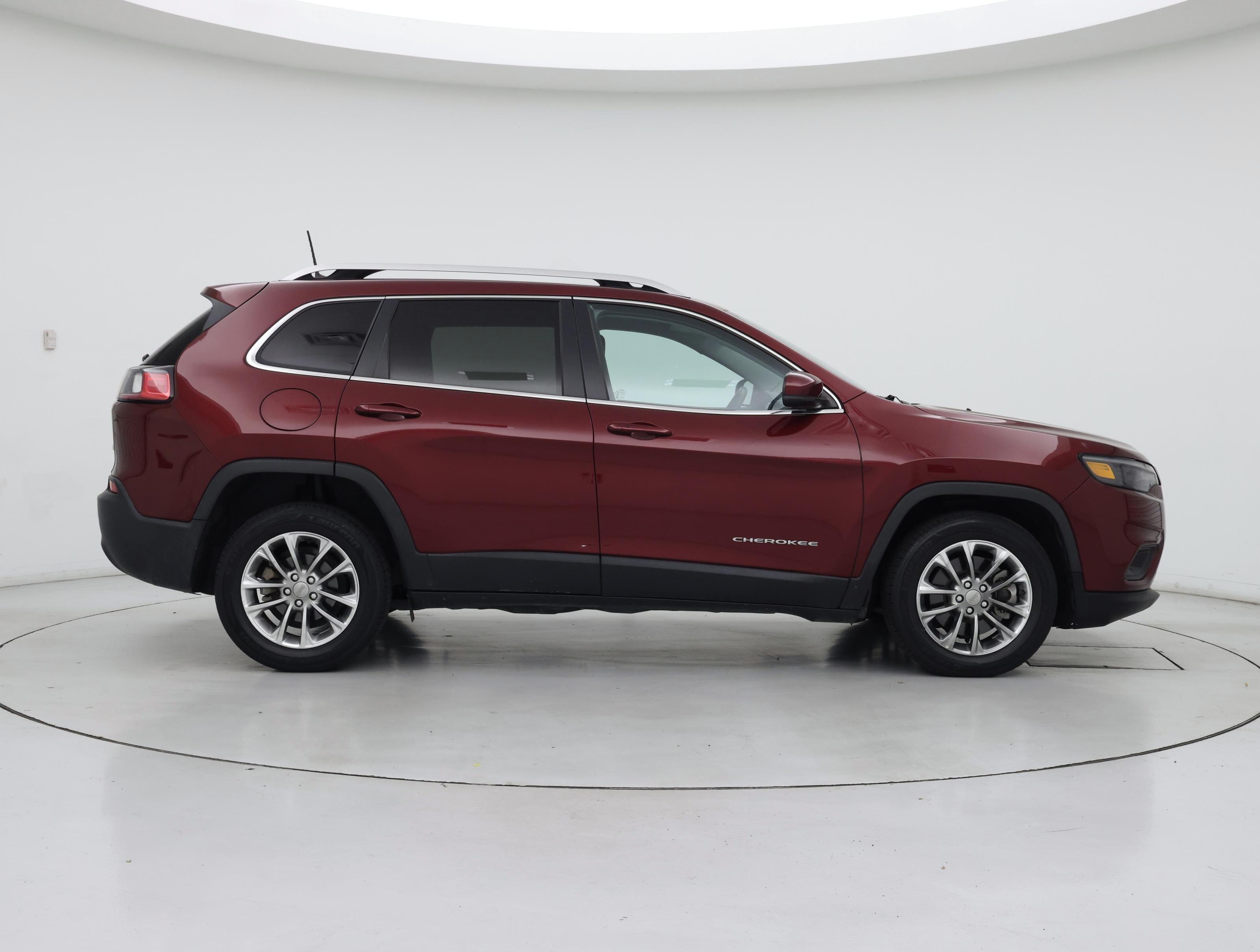 Thumbnail: 2019 Jeep Cherokee - 7