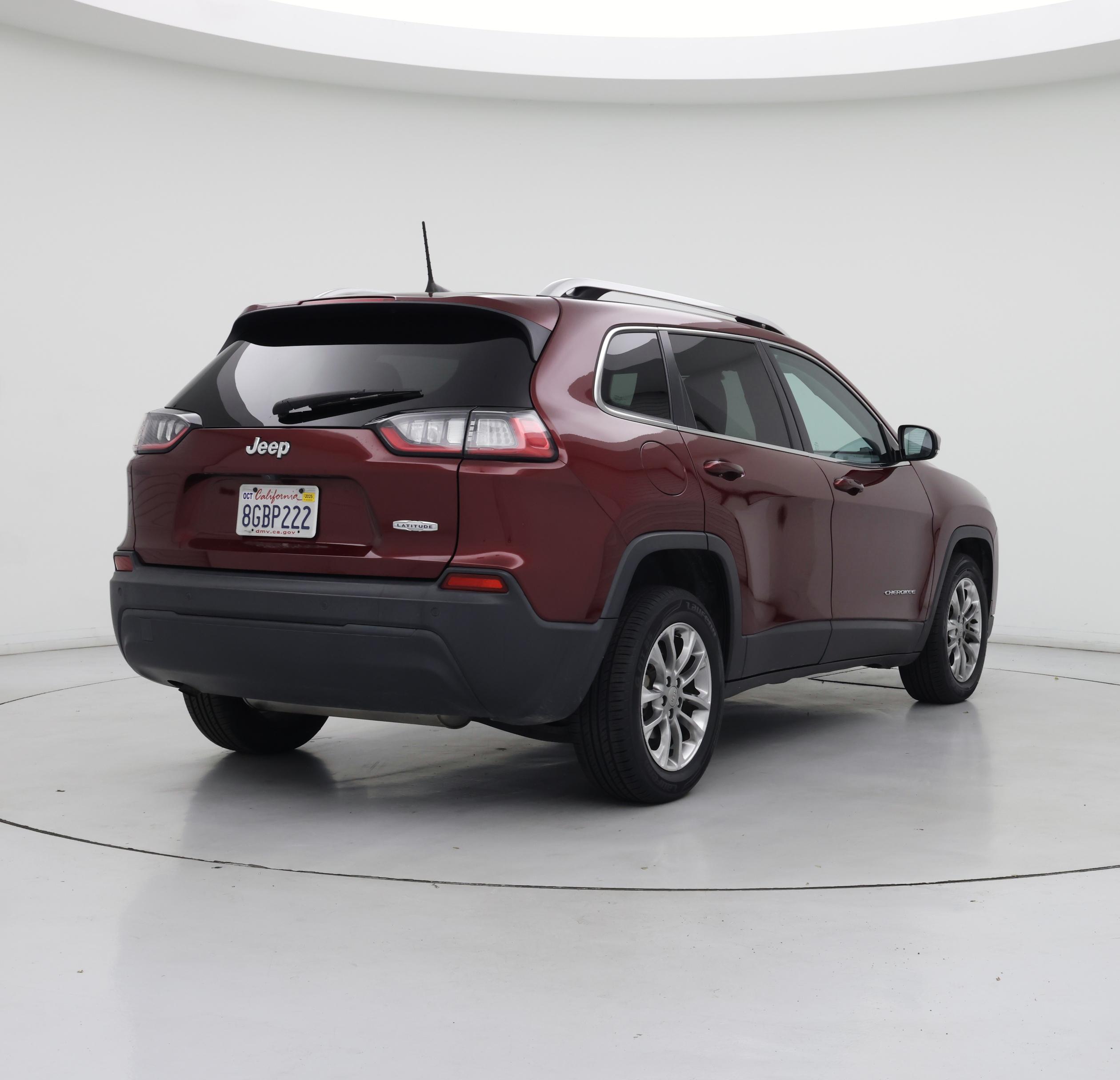 Thumbnail: 2019 Jeep Cherokee - 8