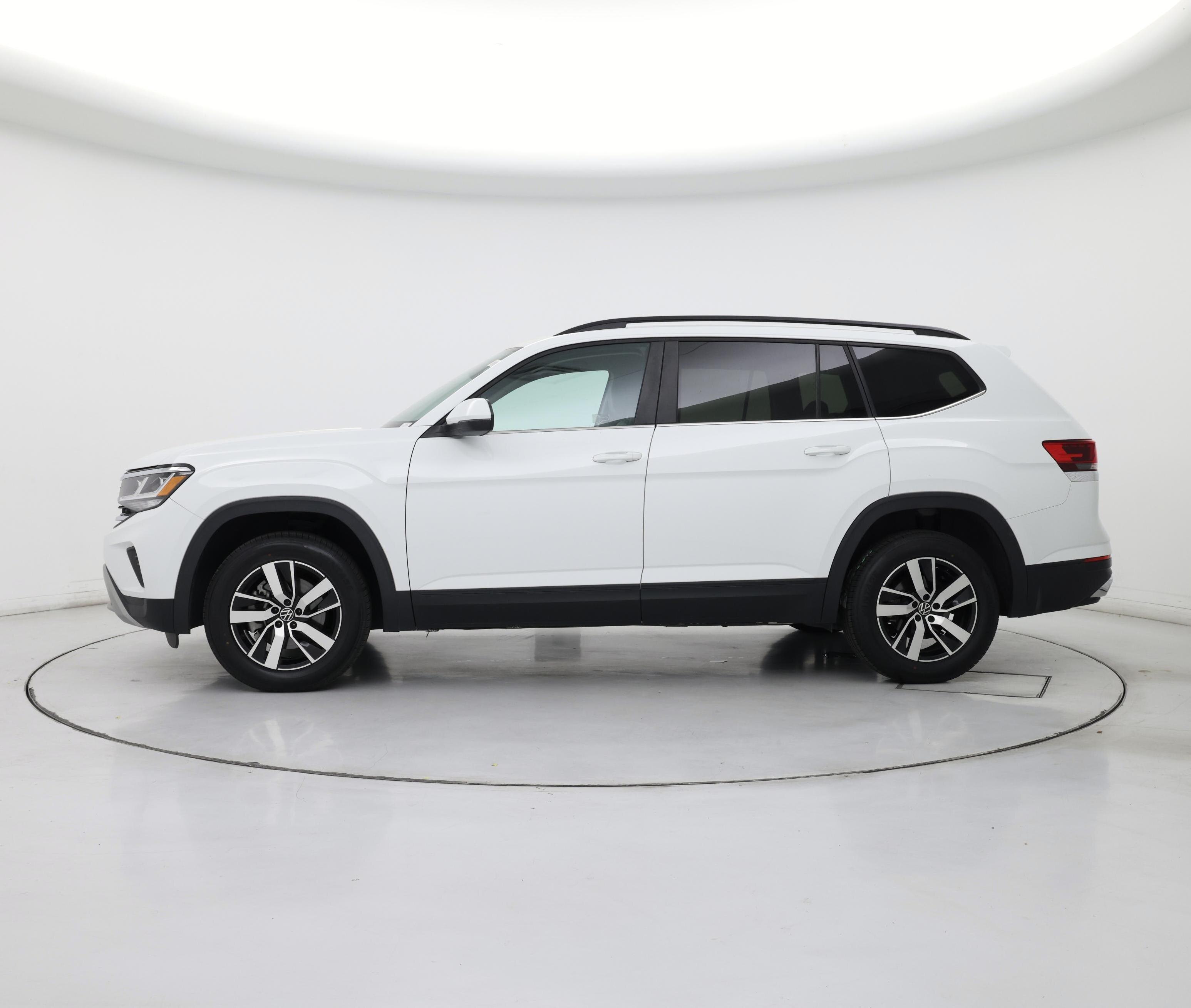 Thumbnail: 2021 Volkswagen Atlas - 3