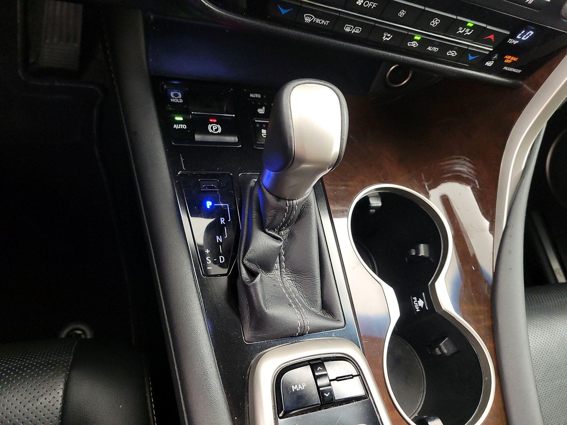 Thumbnail: 2016 Lexus RX - 18