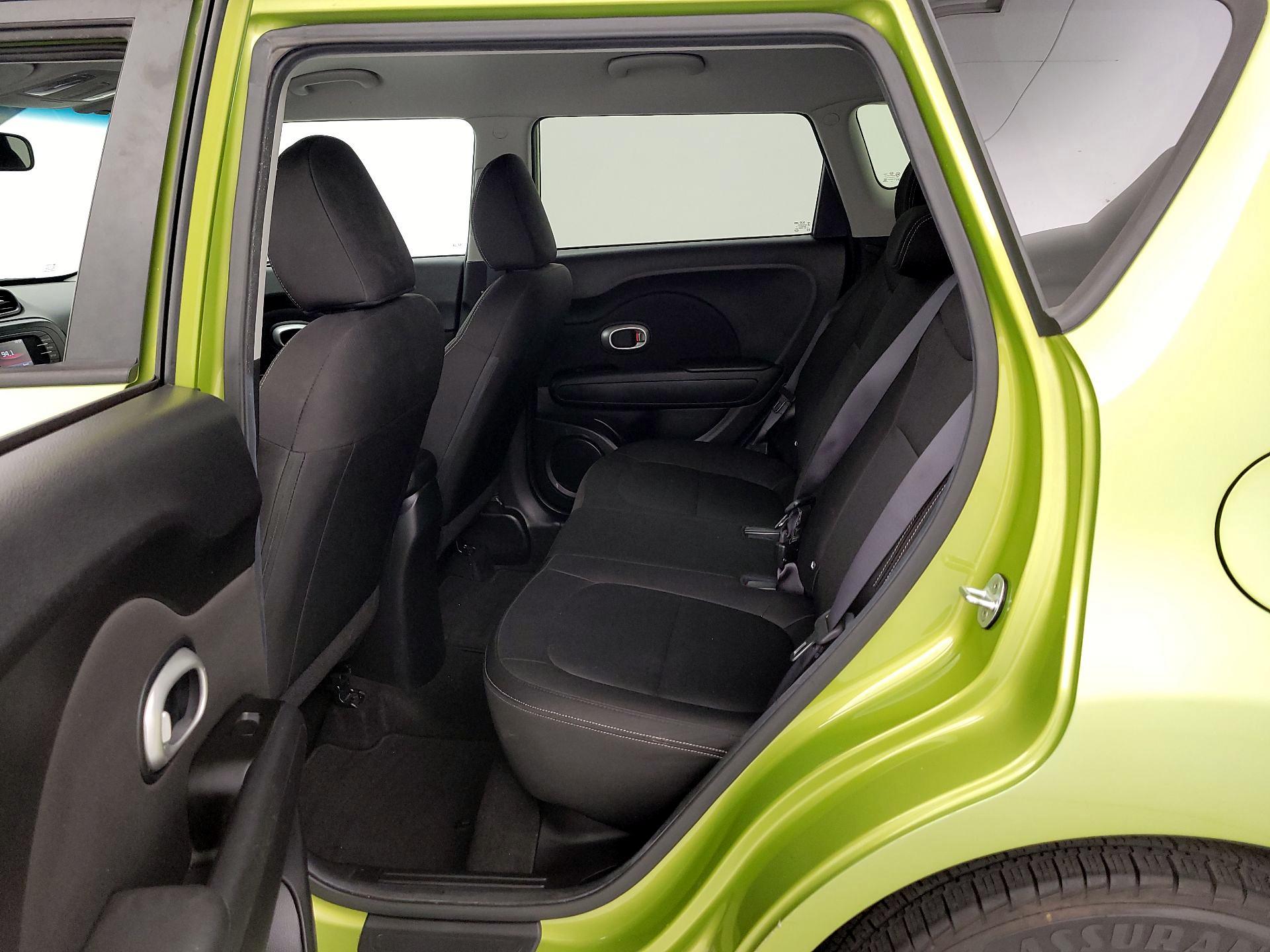 Thumbnail: 2015 Kia Soul - 18