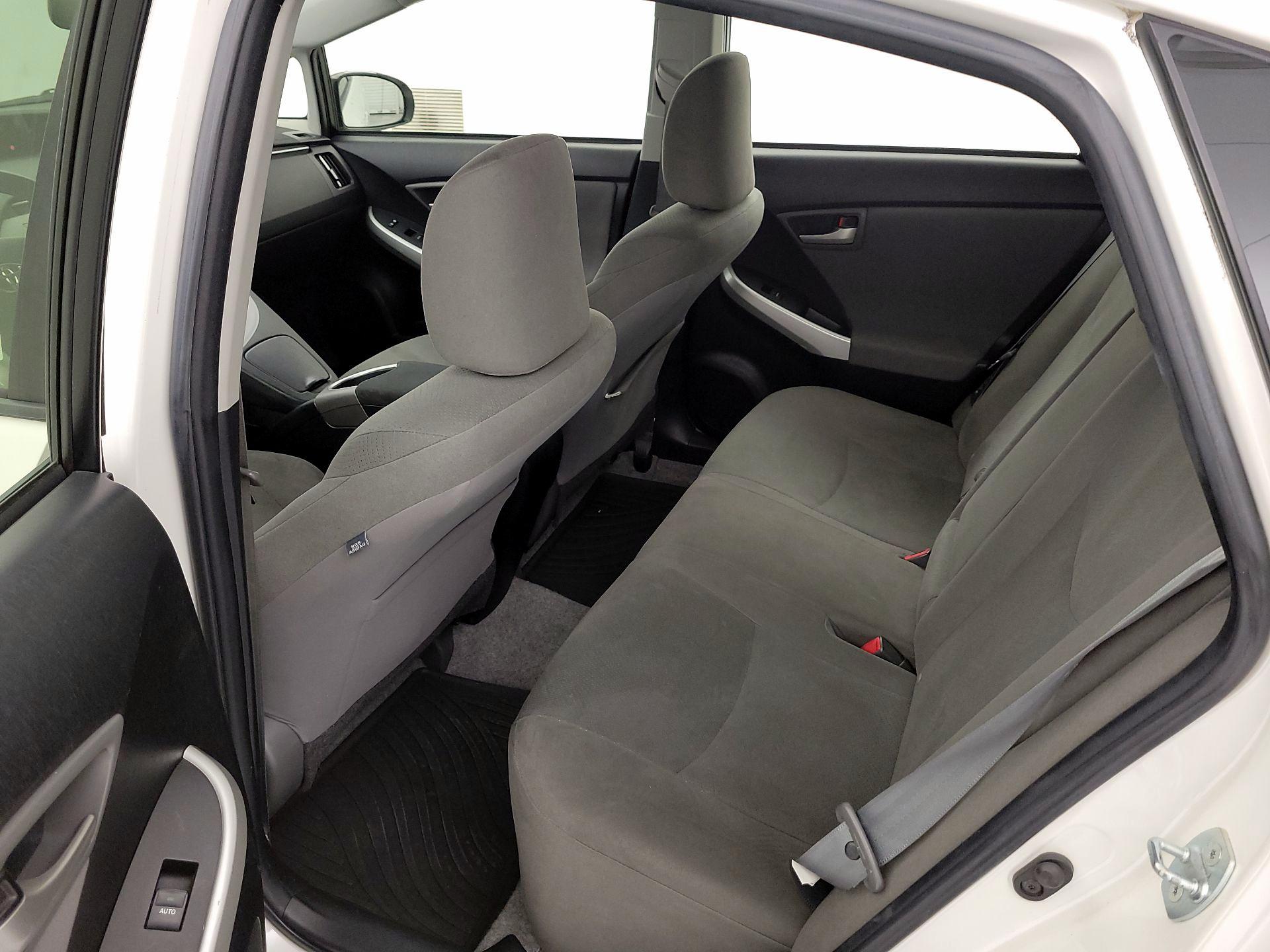 Thumbnail: 2015 Toyota Prius - 19