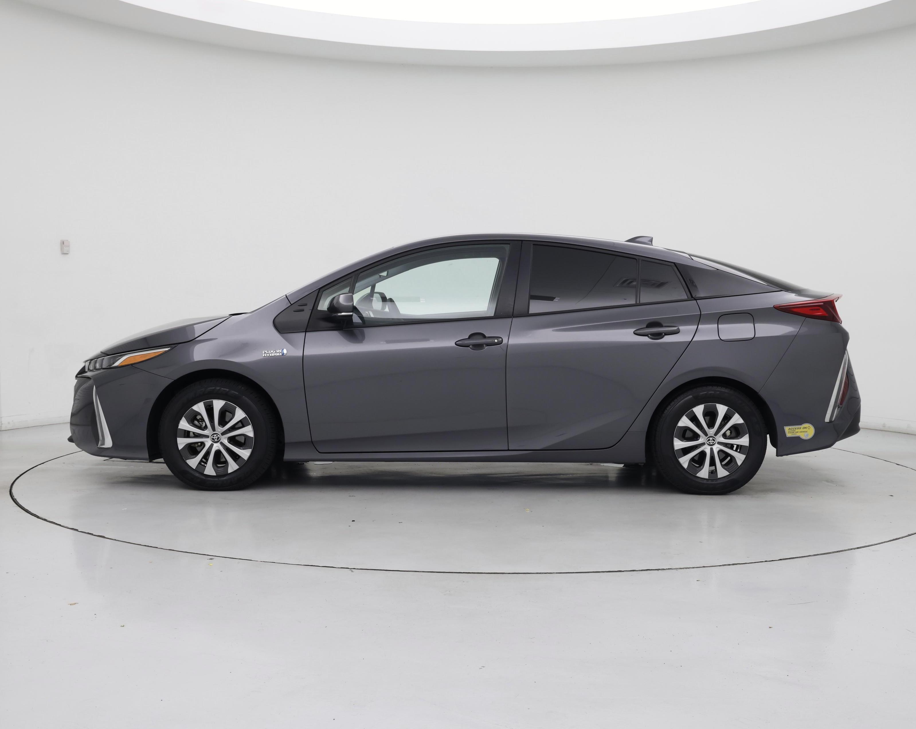 Thumbnail: 2022 Toyota Prius Prime - 3