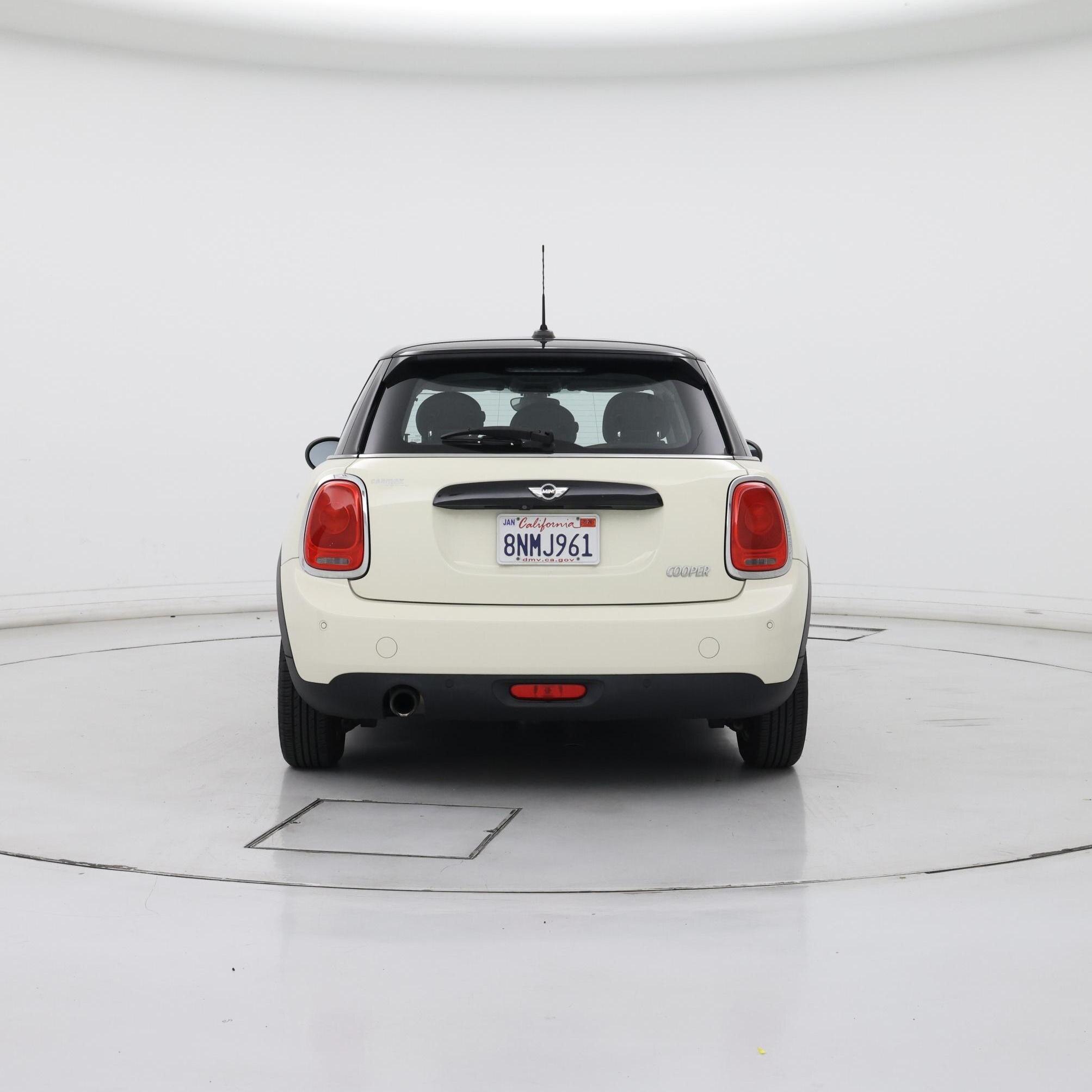 Thumbnail: 2016 MINI Cooper Hardtop - 6