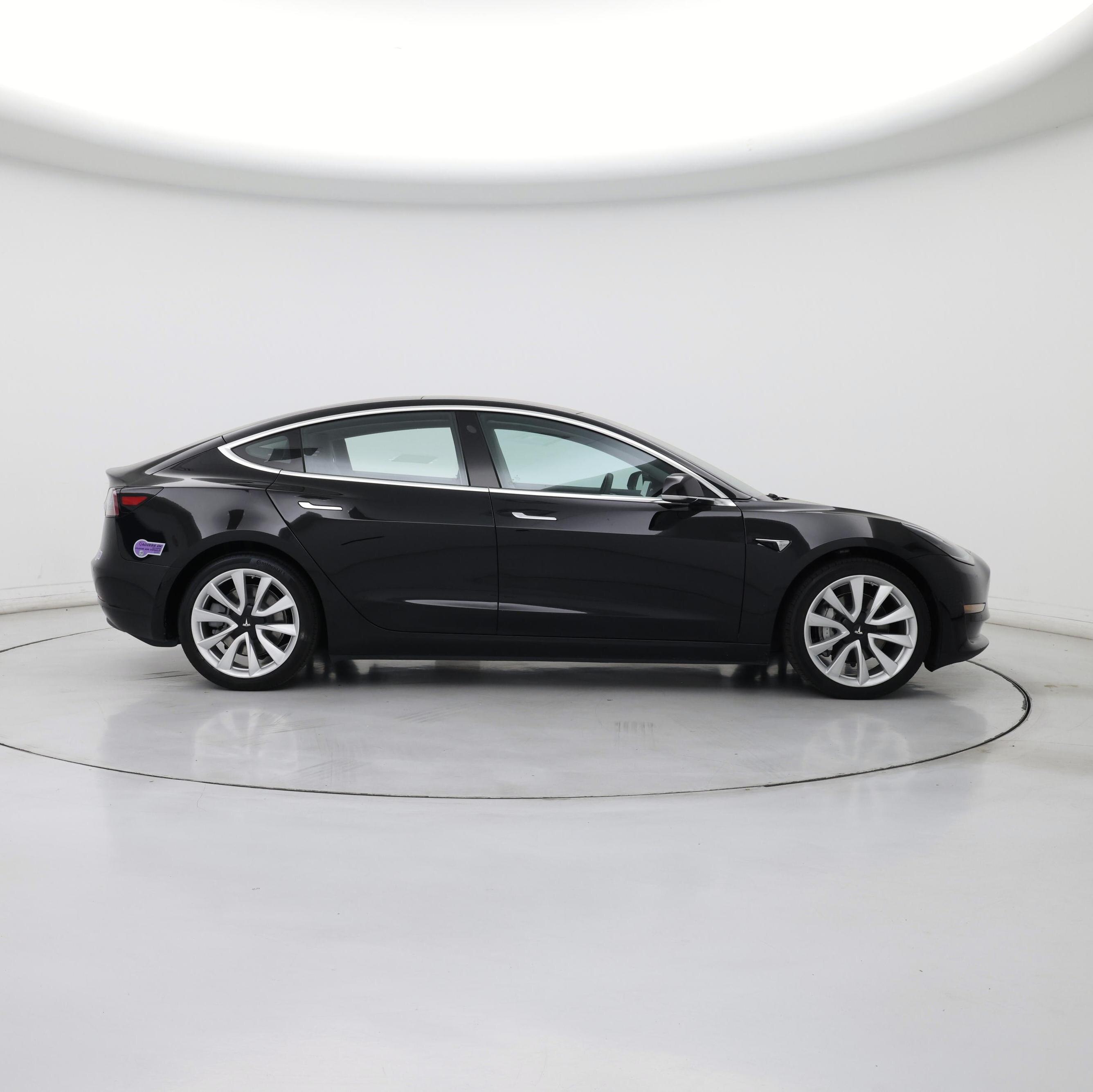 Thumbnail: 2018 Tesla Model 3 - 7
