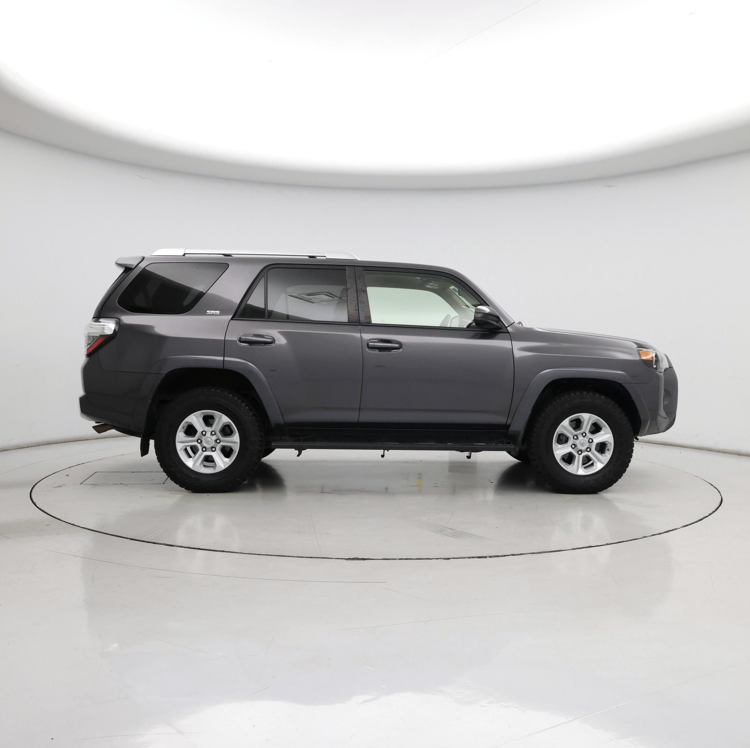 Thumbnail: 2017 Toyota 4Runner - 7