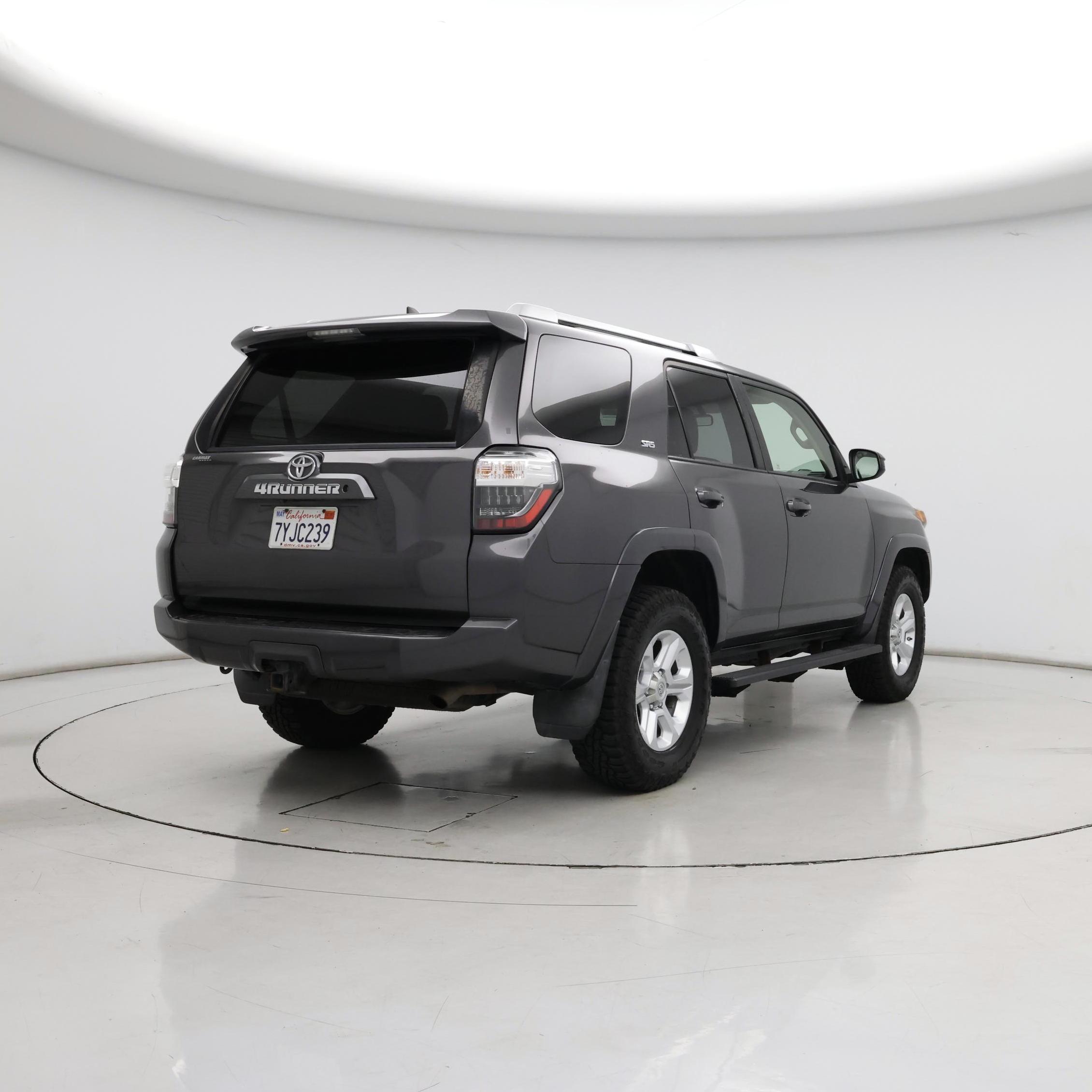 Thumbnail: 2017 Toyota 4Runner - 8