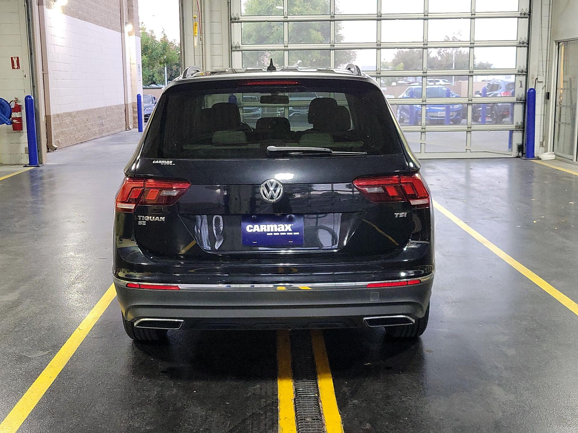 Thumbnail: 2018 Volkswagen Tiguan - 6