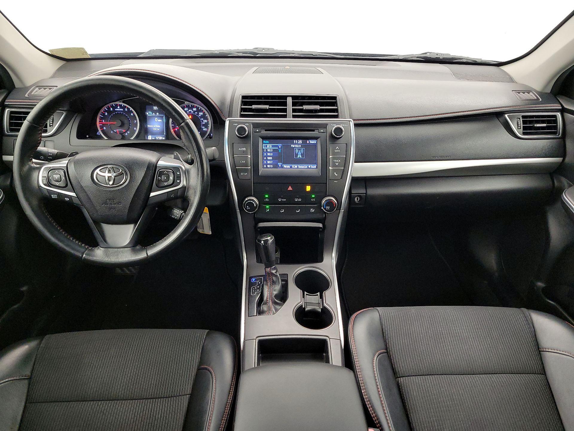 Thumbnail: 2016 Toyota Camry - 9