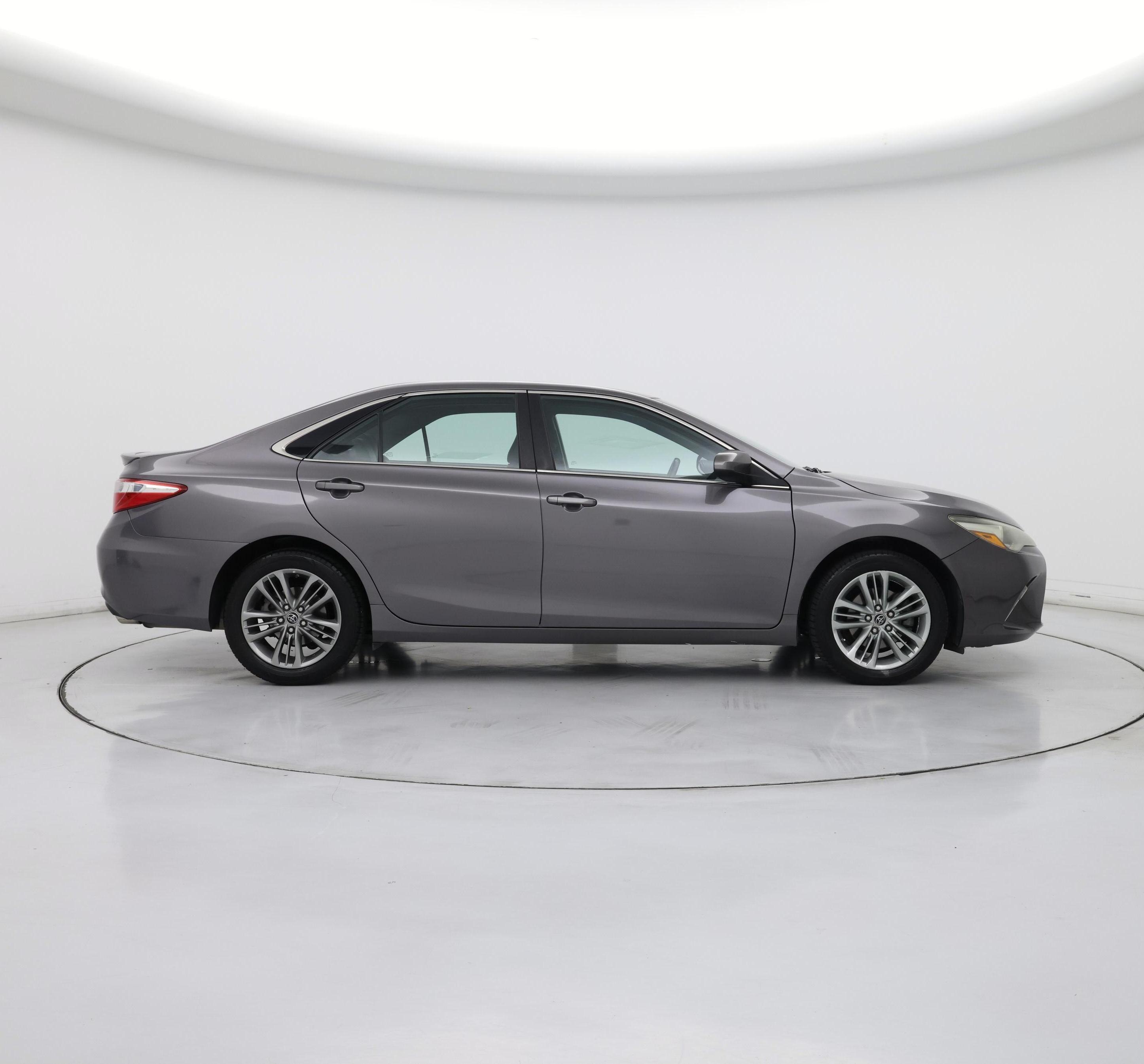 Thumbnail: 2016 Toyota Camry - 7