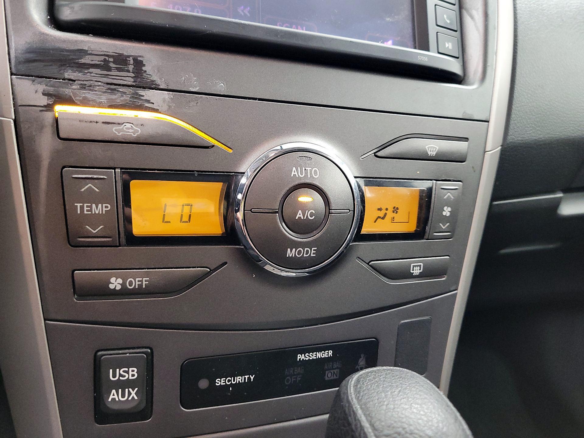 Thumbnail: 2013 Toyota Corolla - 15