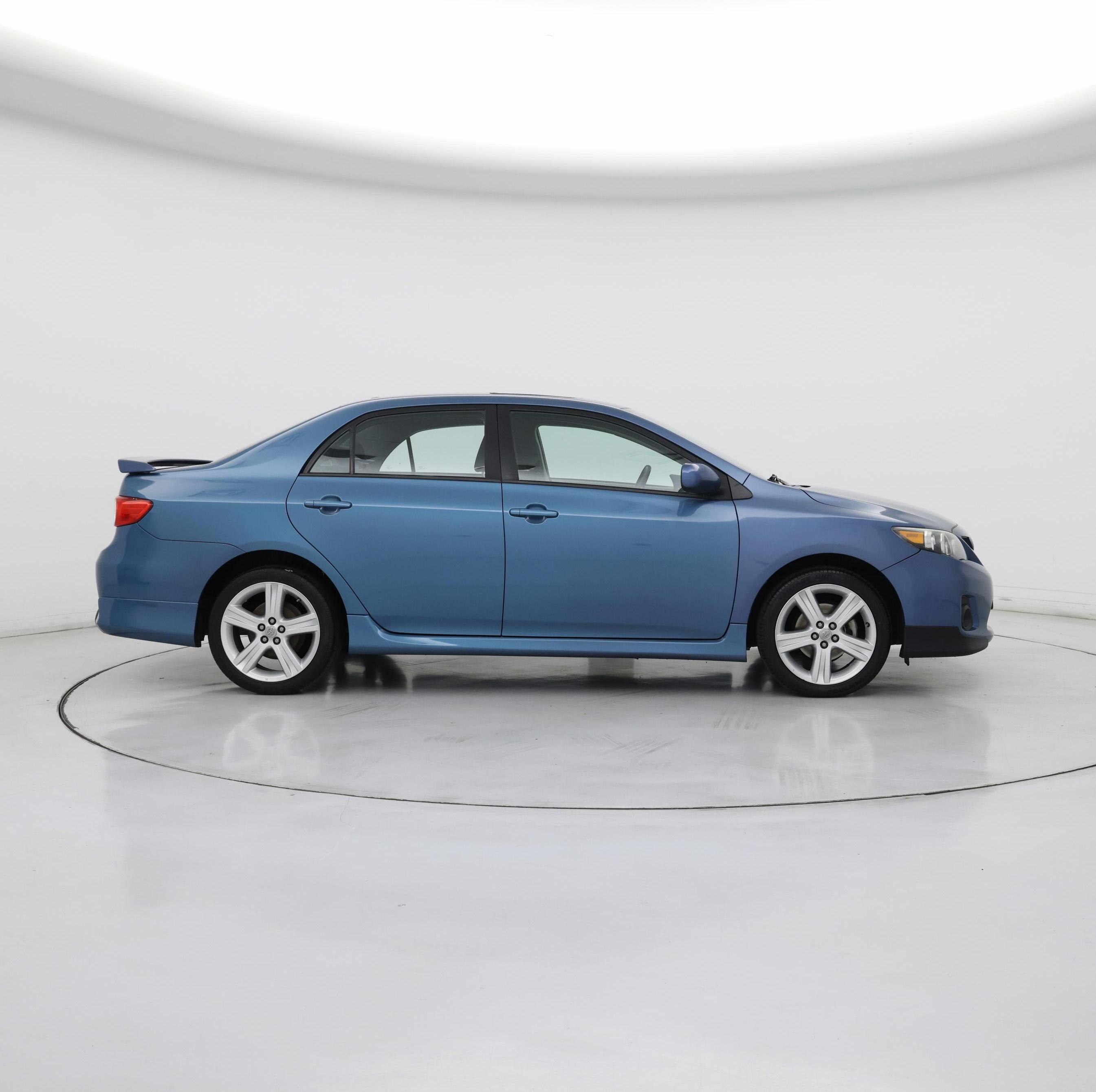 Thumbnail: 2013 Toyota Corolla - 7