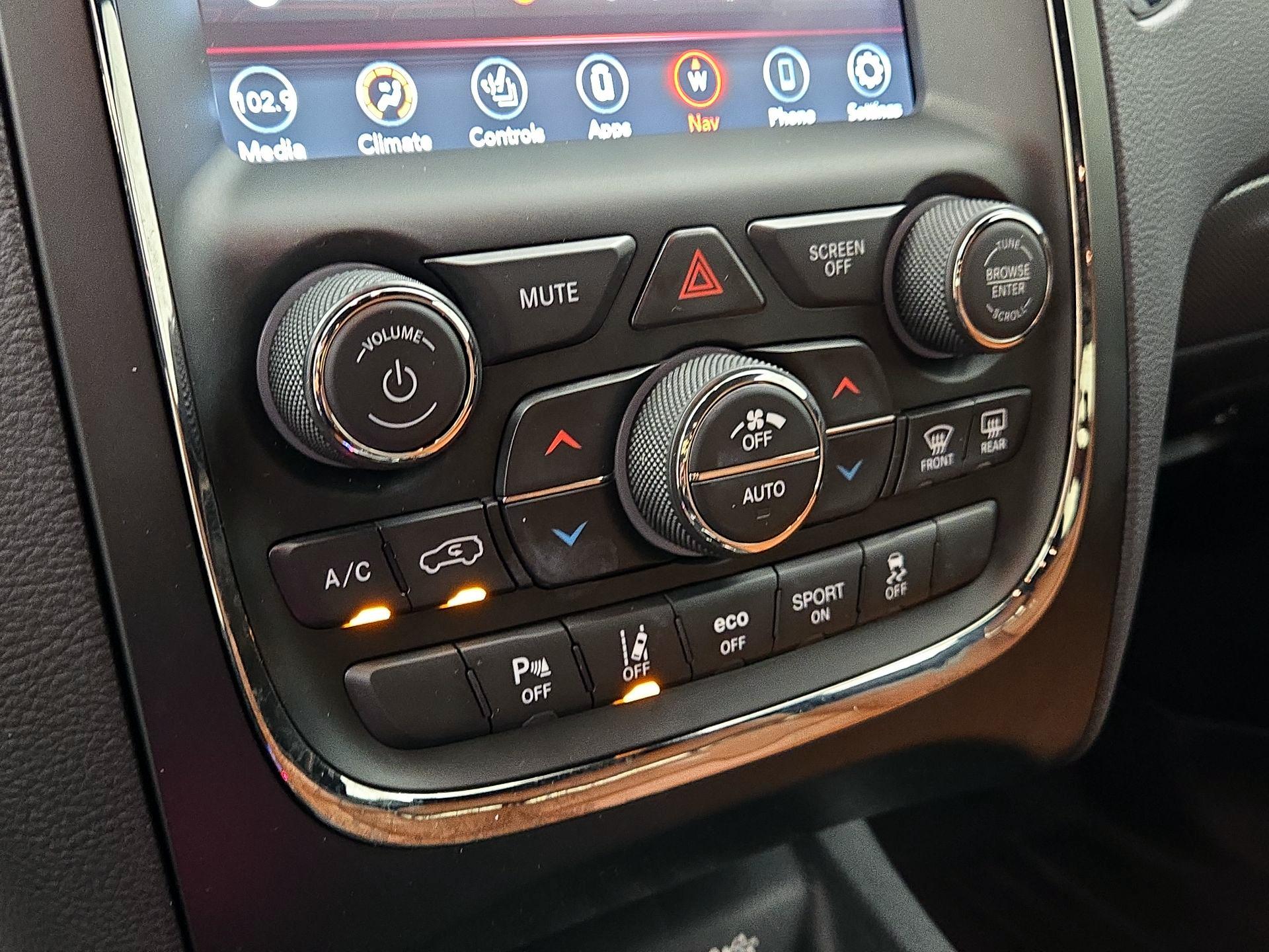 Thumbnail: 2020 Dodge Durango - 17