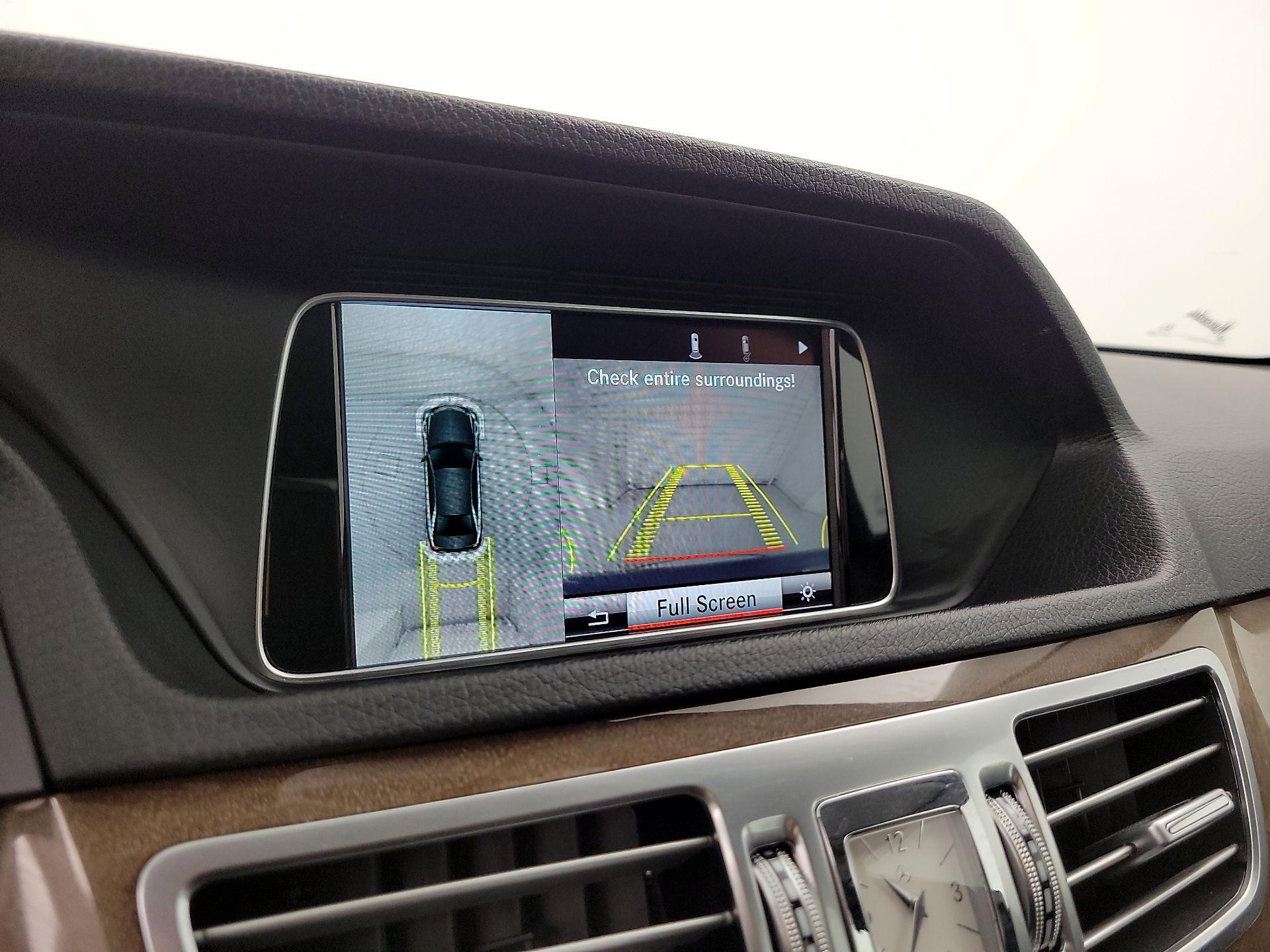 Thumbnail: 2014 Mercedes-Benz E-Class - 14