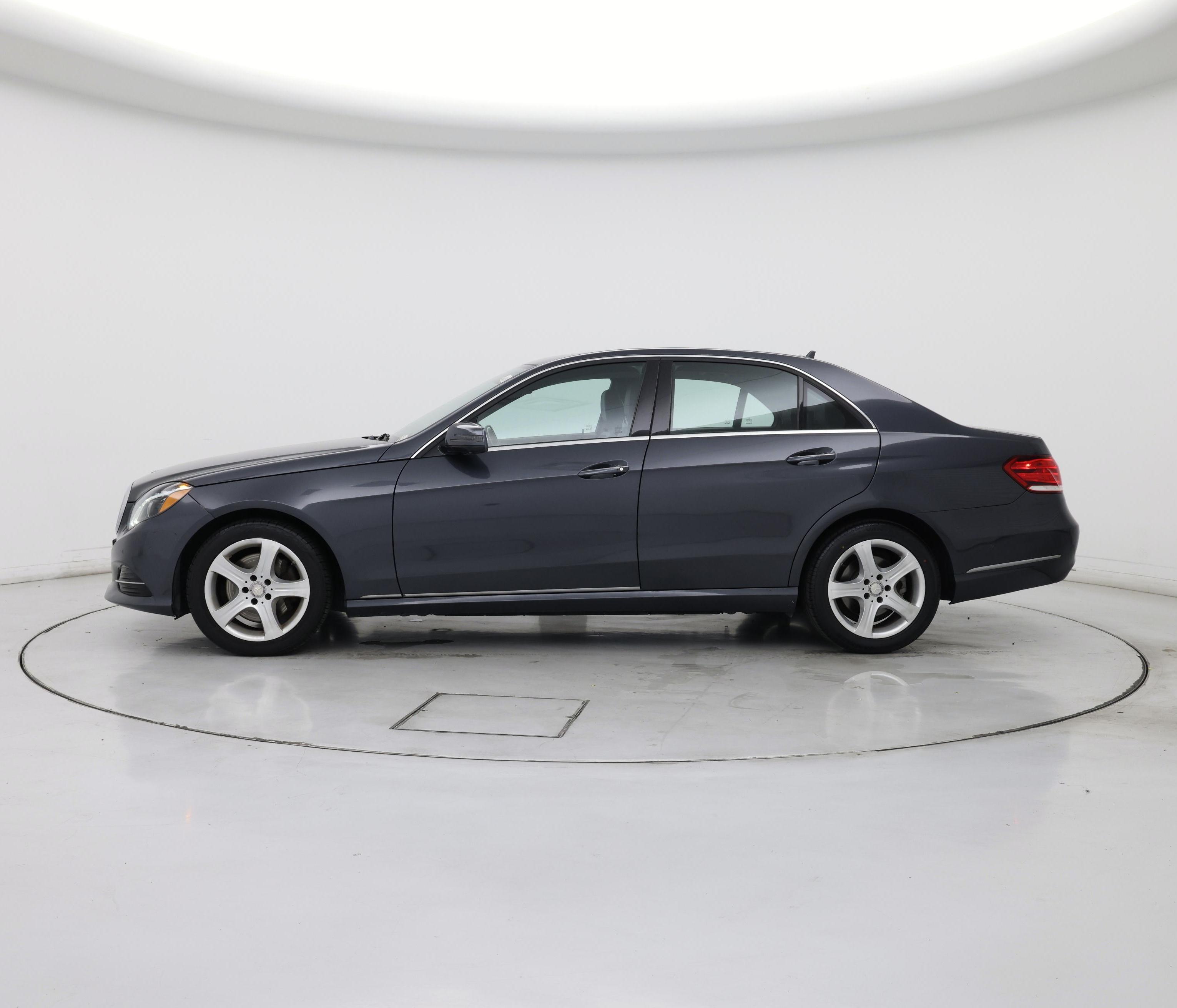 Thumbnail: 2014 Mercedes-Benz E-Class - 3