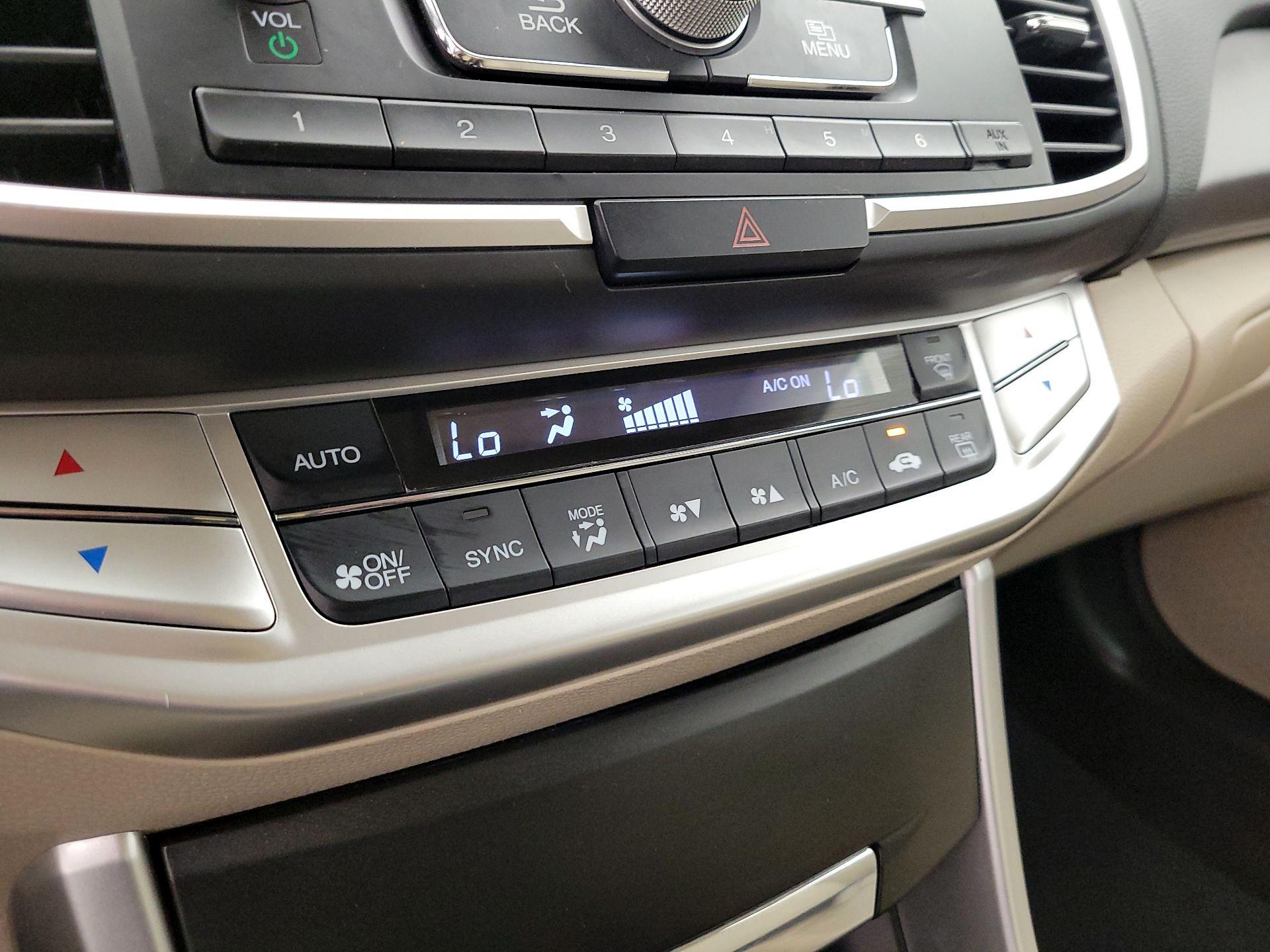 Thumbnail: 2014 Honda Accord - 15