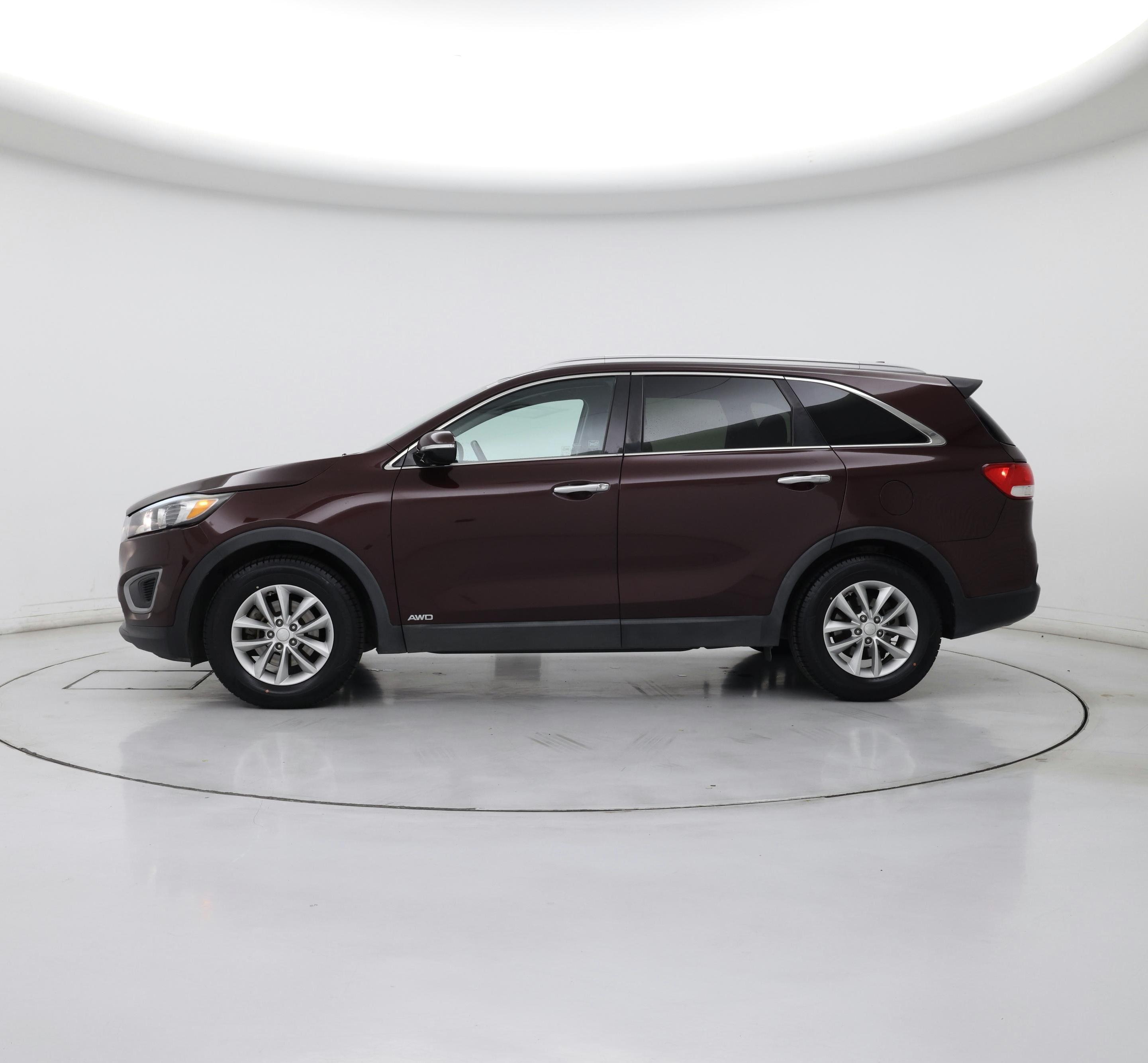 Thumbnail: 2017 Kia Sorento - 3