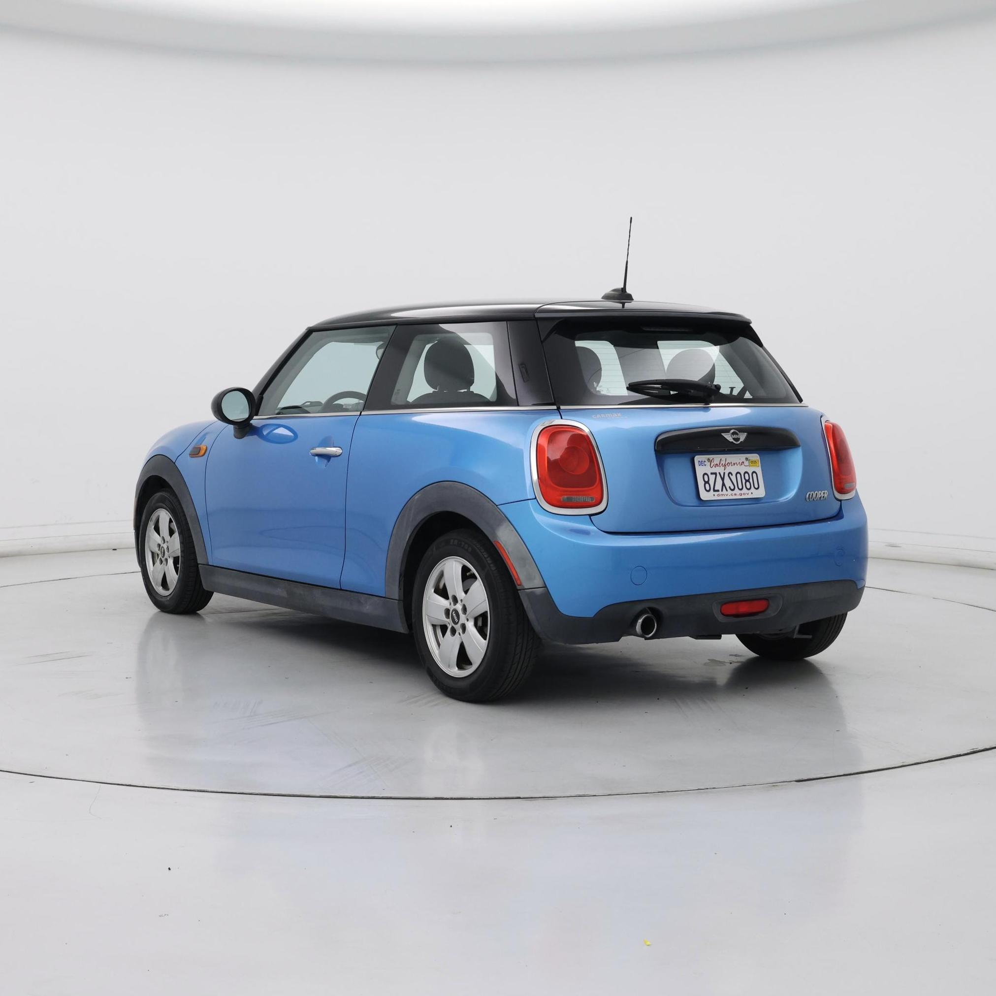 Thumbnail: 2016 MINI Cooper Hardtop - 2