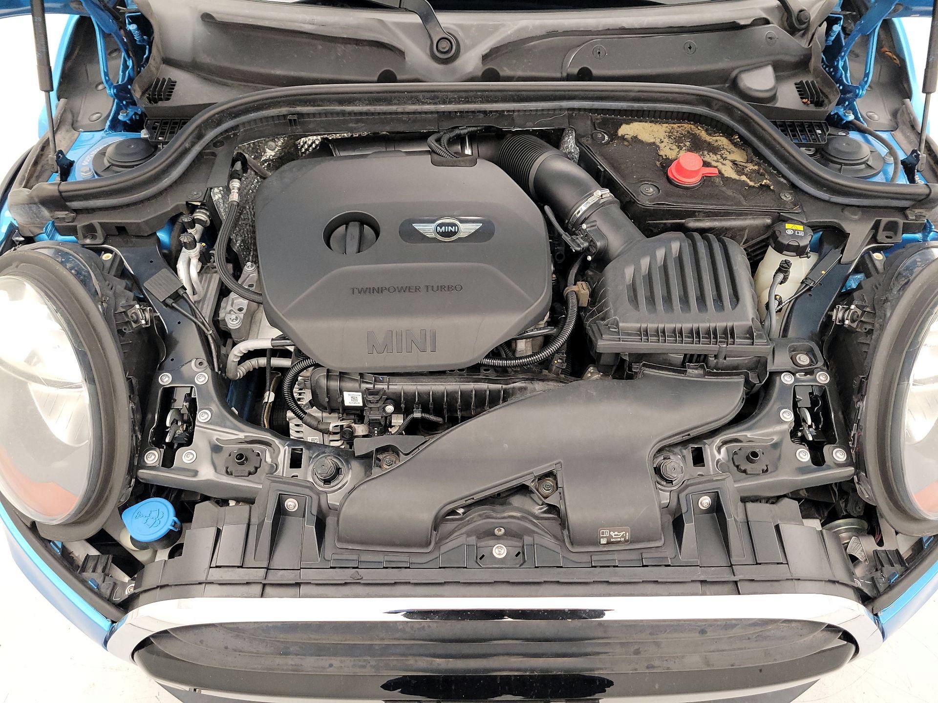 Thumbnail: 2016 MINI Cooper Hardtop - 20