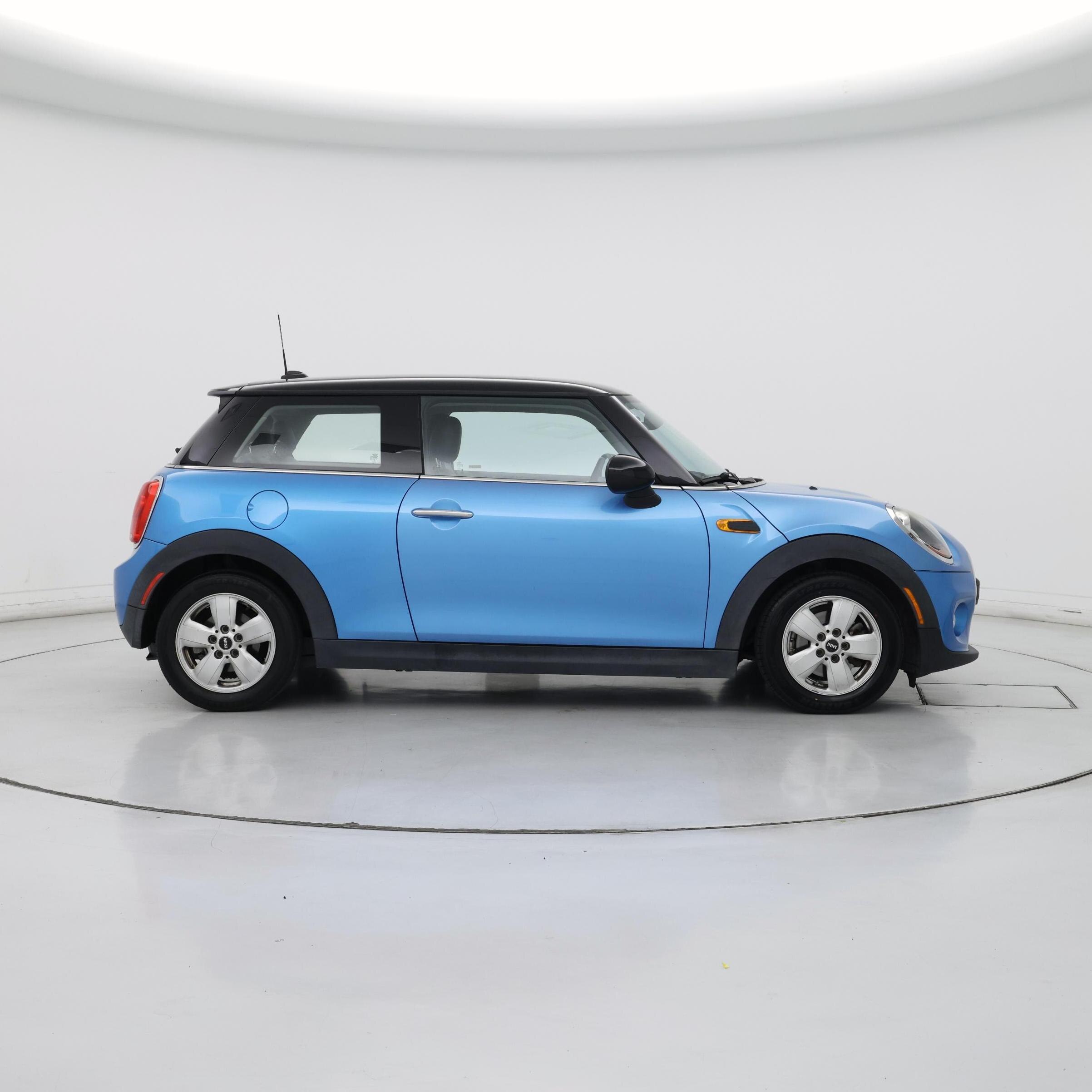 Thumbnail: 2016 MINI Cooper Hardtop - 7