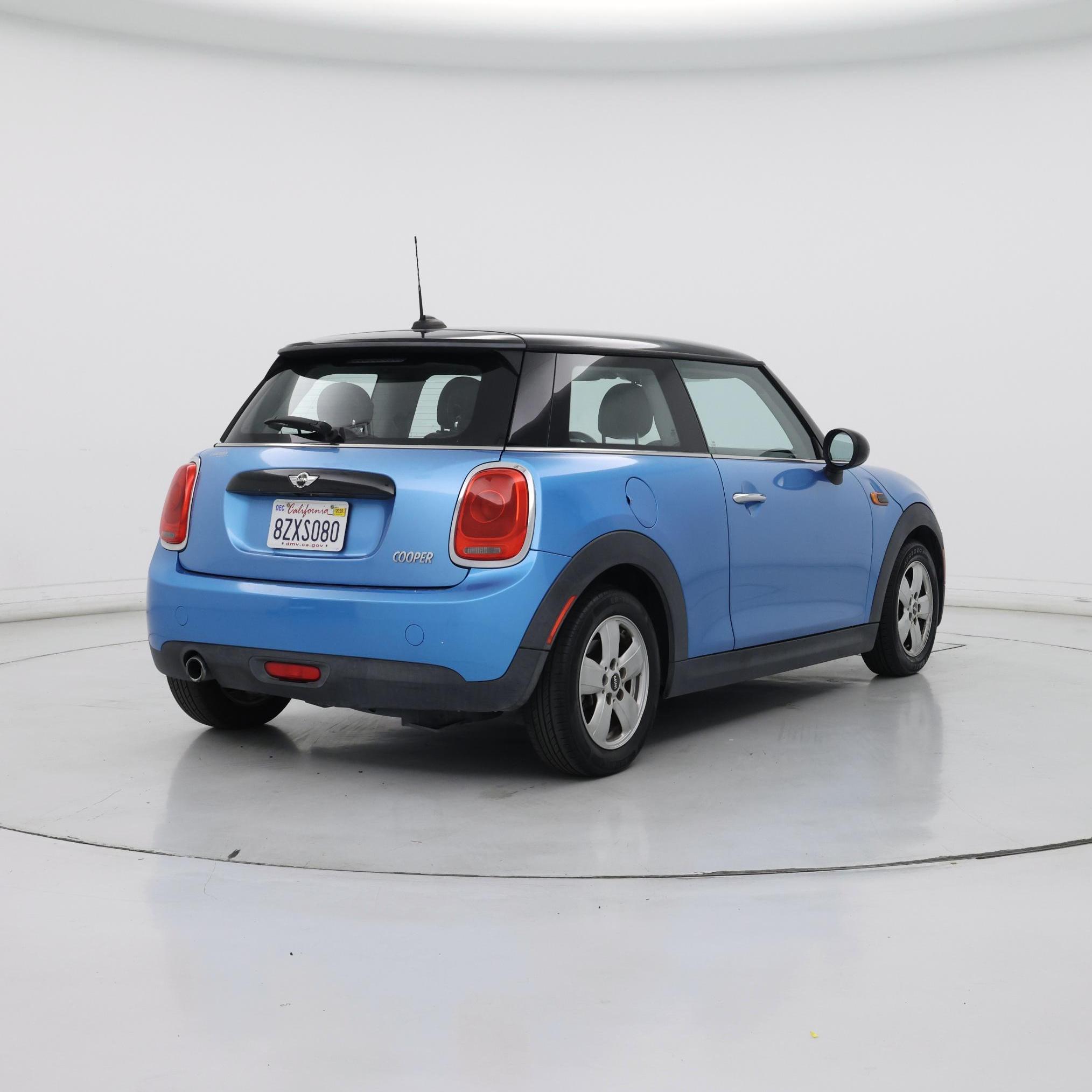 Thumbnail: 2016 MINI Cooper Hardtop - 8