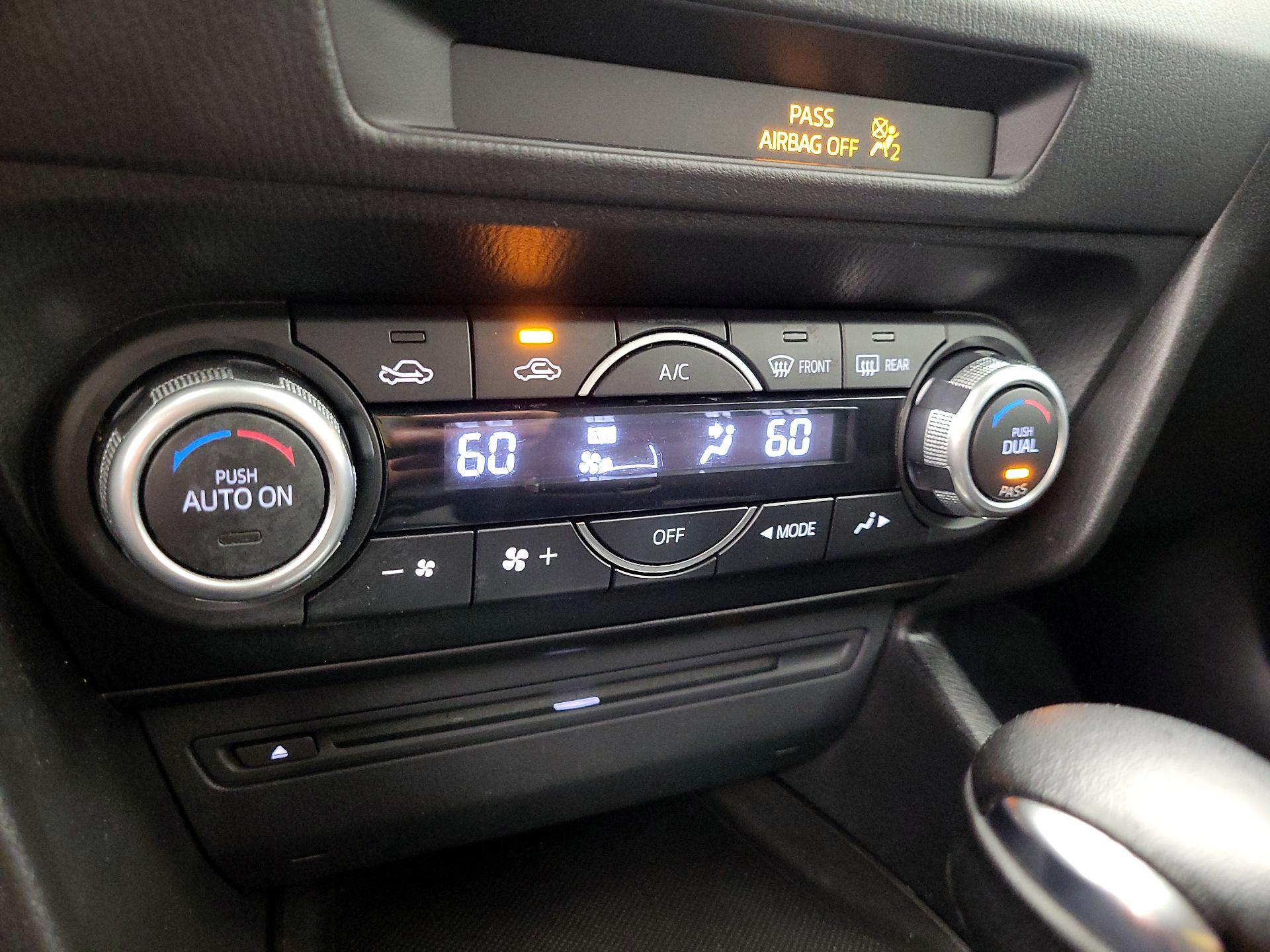 Thumbnail: 2015 Mazda Mazda3 - 16
