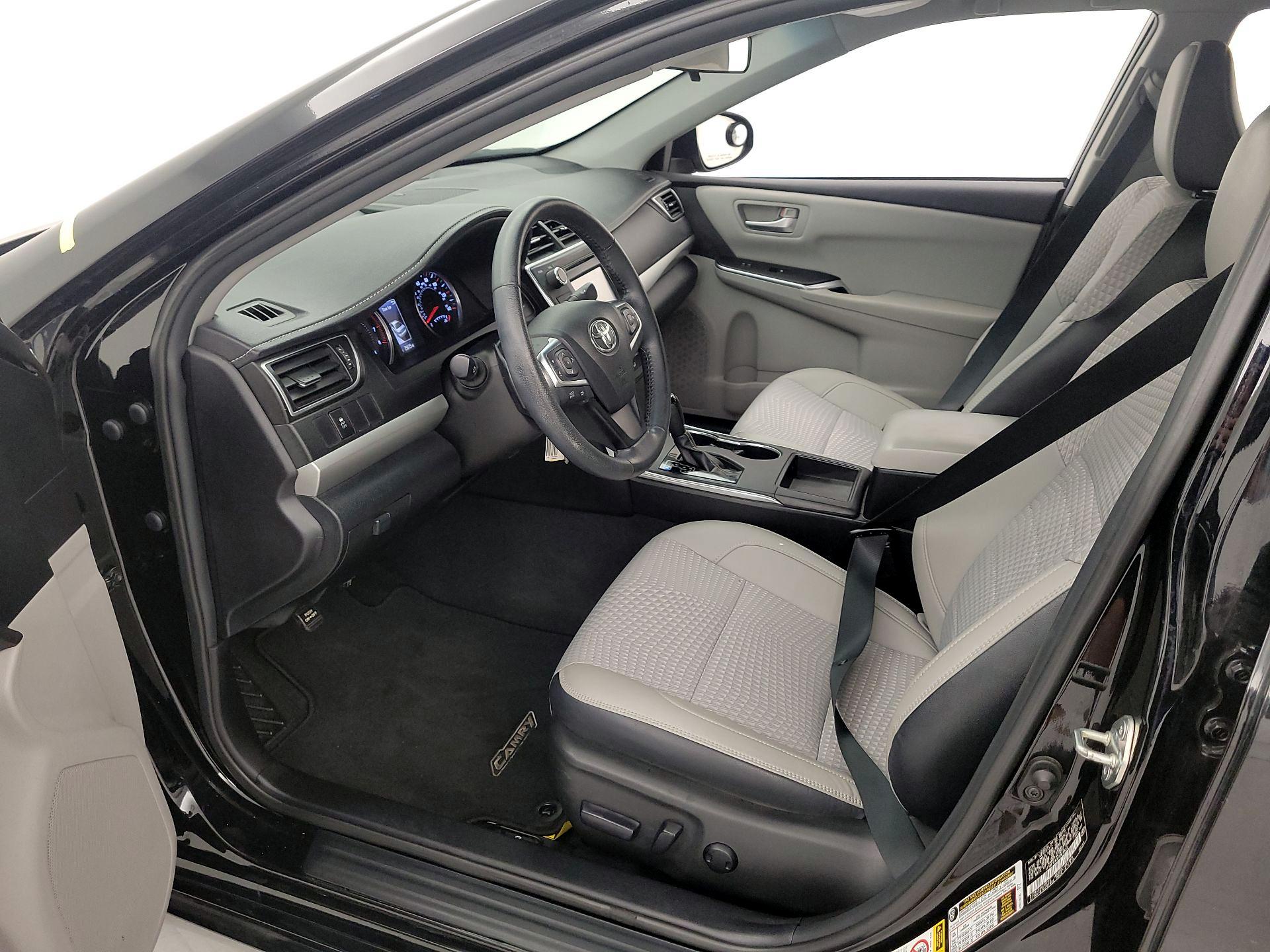 Thumbnail: 2015 Toyota Camry - 11